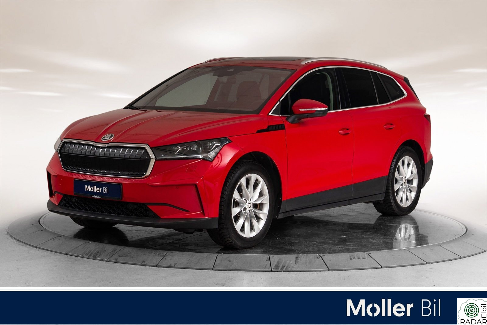 SKODA ENYAQ 80 iV 80 - HUD, Pano, 360.kam, Matrix, Krok