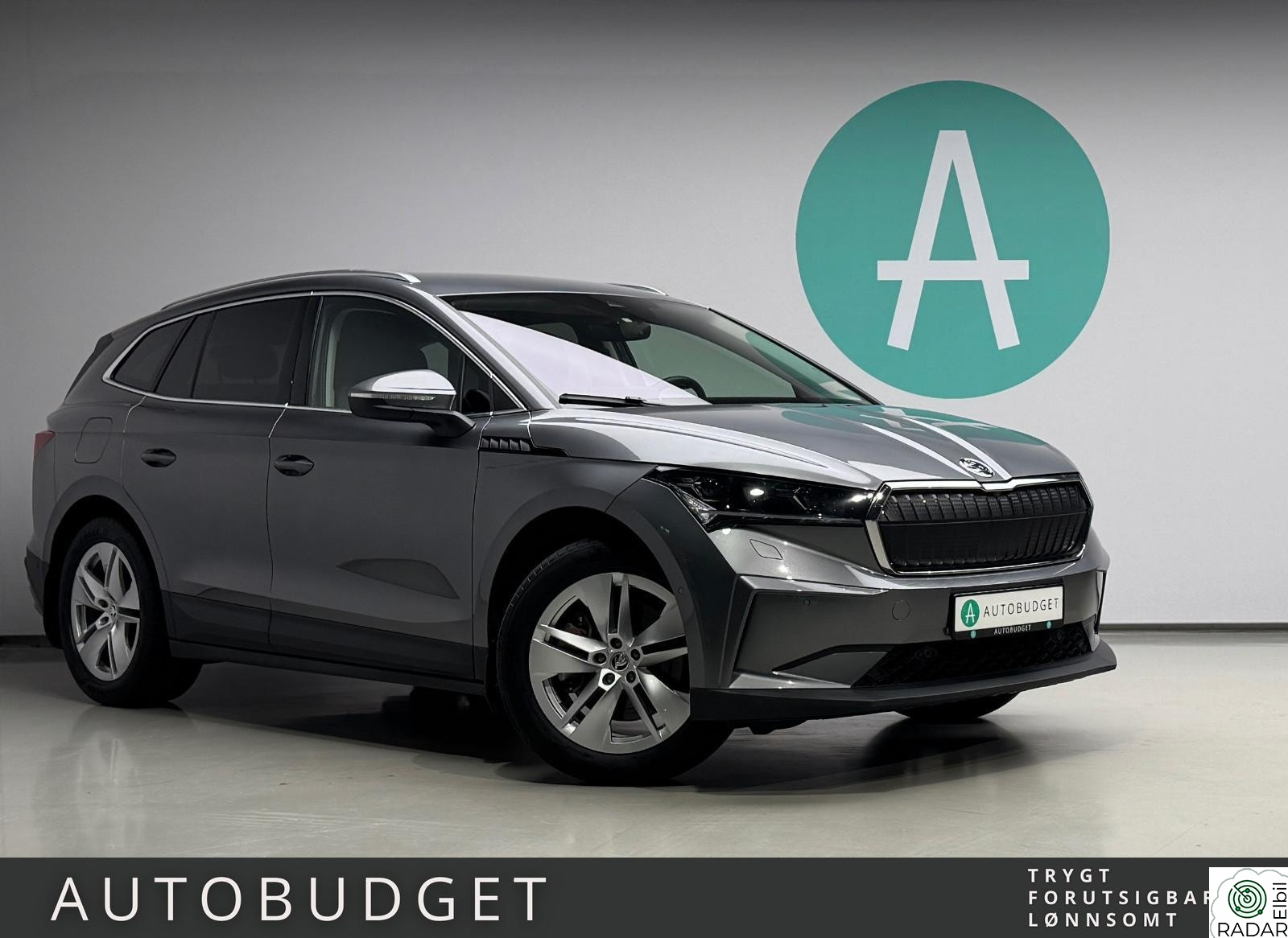 SKODA ENYAQ 80 iV80 / Matrix Beam / Krok / ACC / Memory / R. Kamera