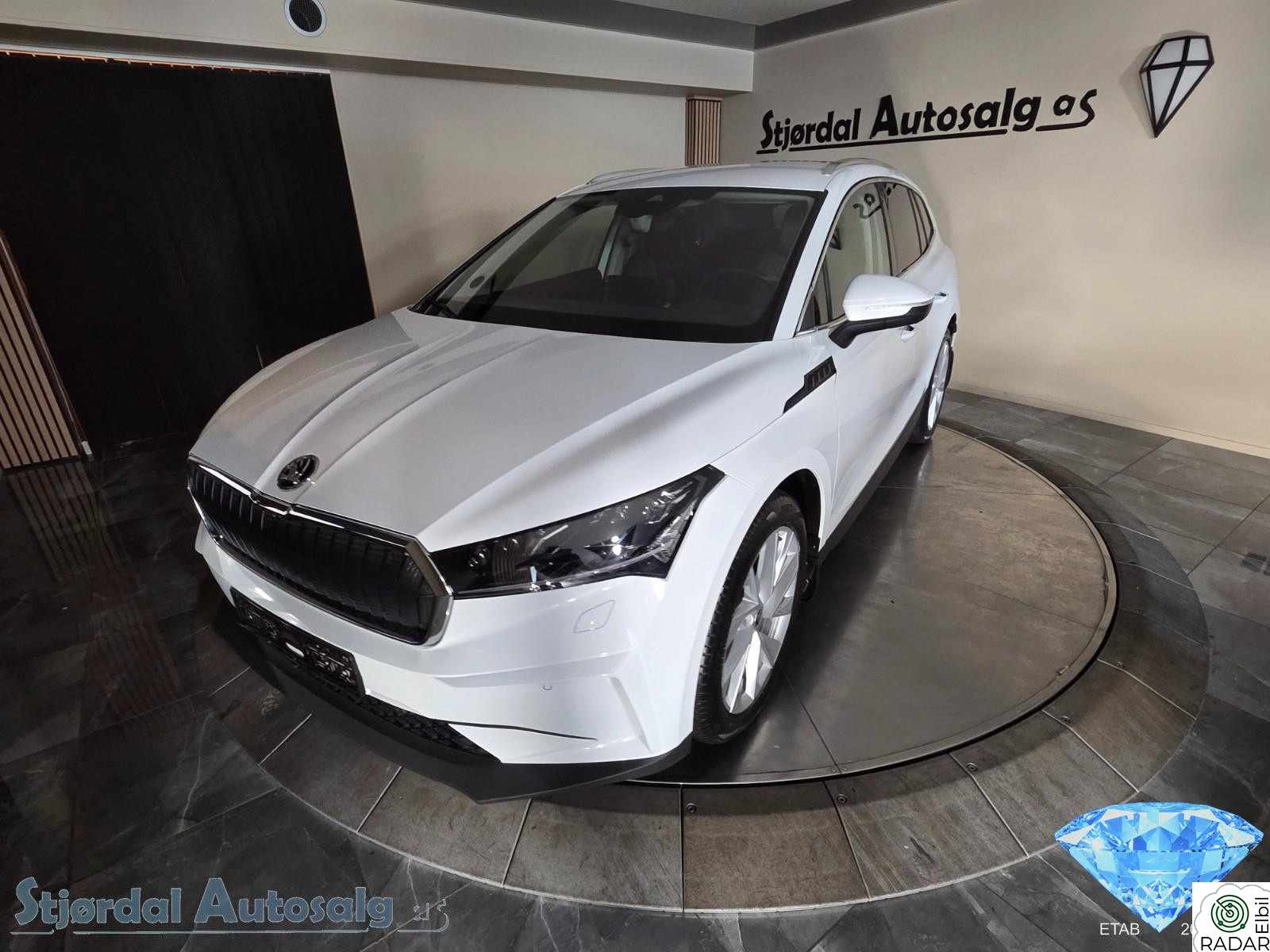 SKODA ENYAQ 80 iV80,Skinn,Navi,Kamera foran og bak,V-Dekk,Krok,Norsk