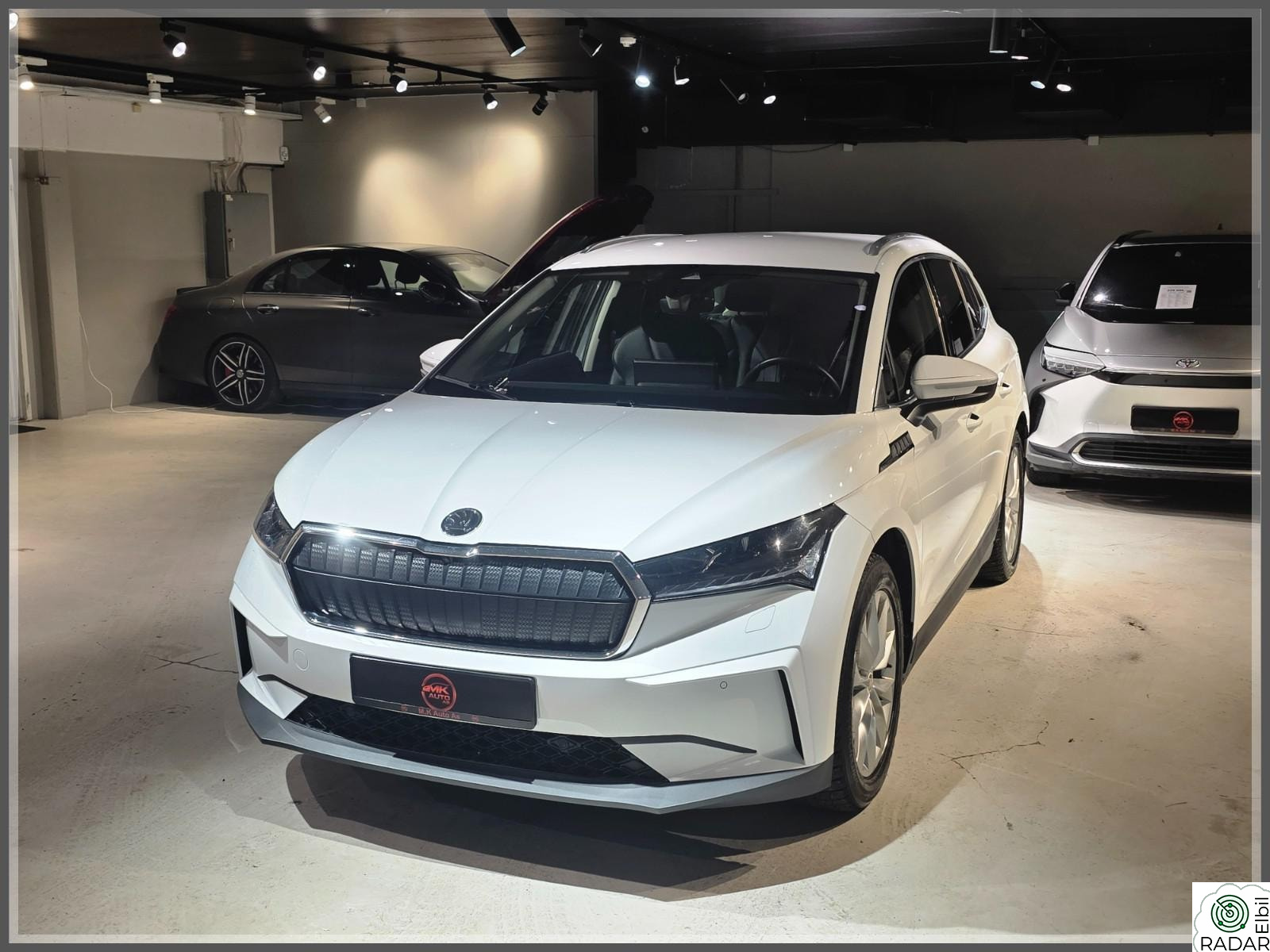 SKODA ENYAQ 80 iV80/Hengerfeste/Skinn/adaptive cruise/Navi+ Kun 1 Eier