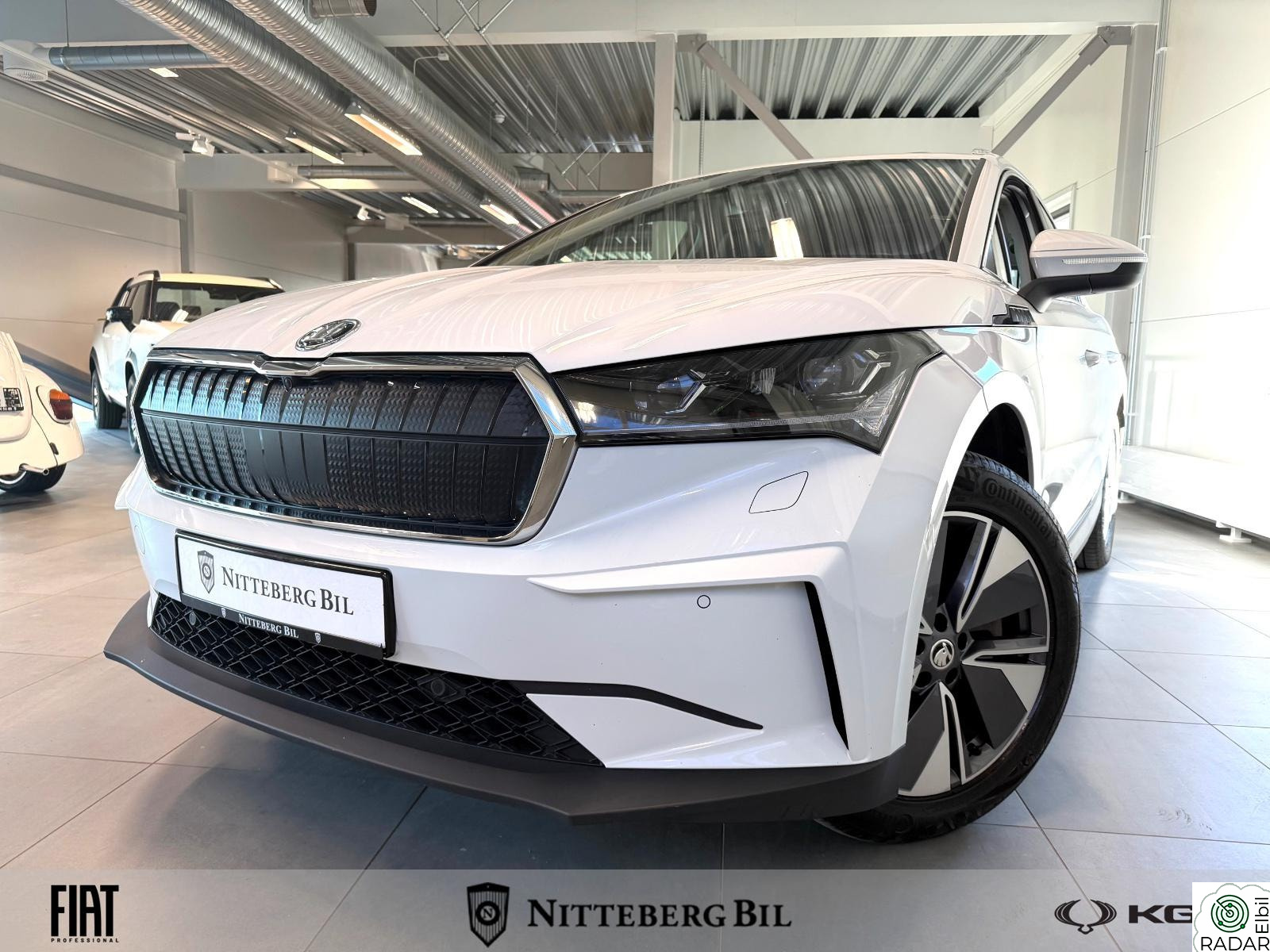 SKODA ENYAQ 80 iV80 - H Feste - Panoramatak - 525km - Adaptive cruise-