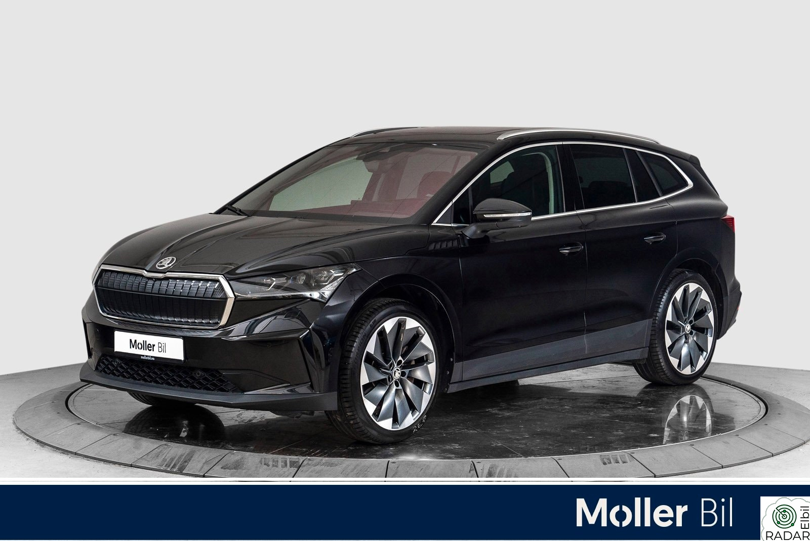 SKODA ENYAQ 80 iV 80 High Plus Suite - R.kam,HUD,Pano,Matrix,Krok,ACC