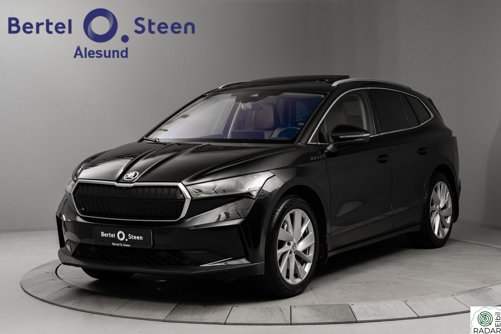 SKODA ENYAQ 80 iV80 | Skinn | Hengerfeste | Acc | El. seter
