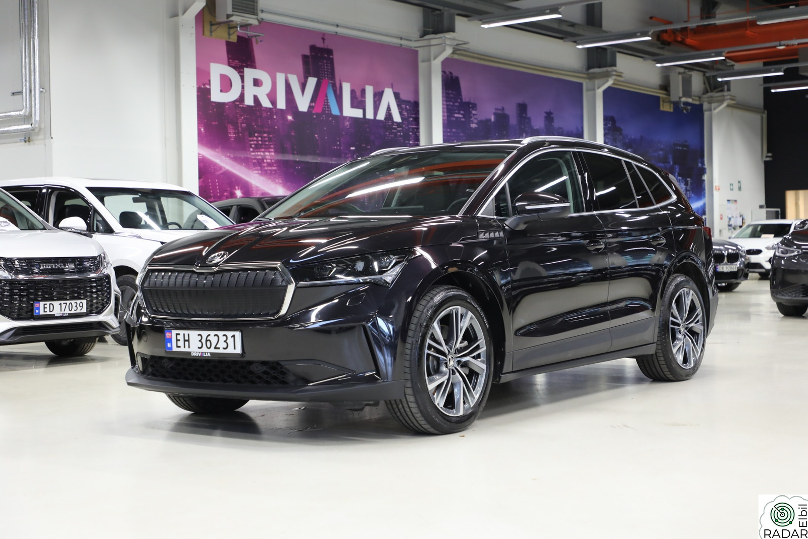SKODA ENYAQ 80X iV80X/Soltak/Krok/Matrix/Acc/Kamera/20"