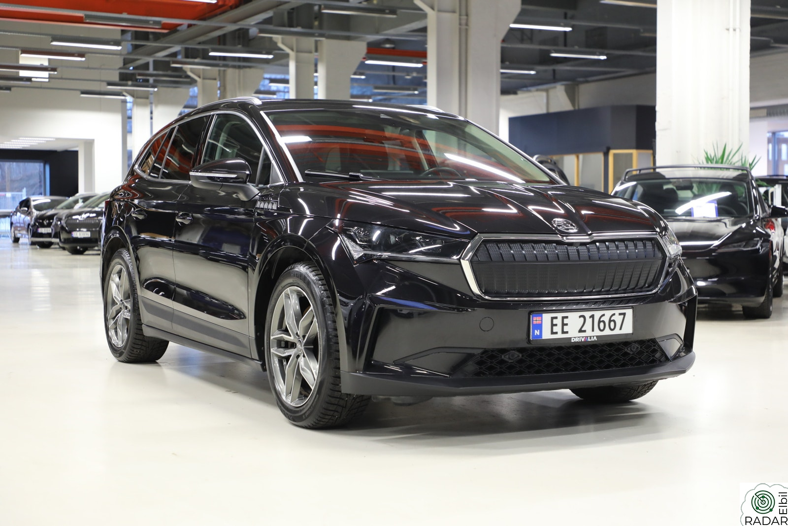 SKODA ENYAQ 80X iV80X/El. seter/Skinn/Matrix/Hengerfeste