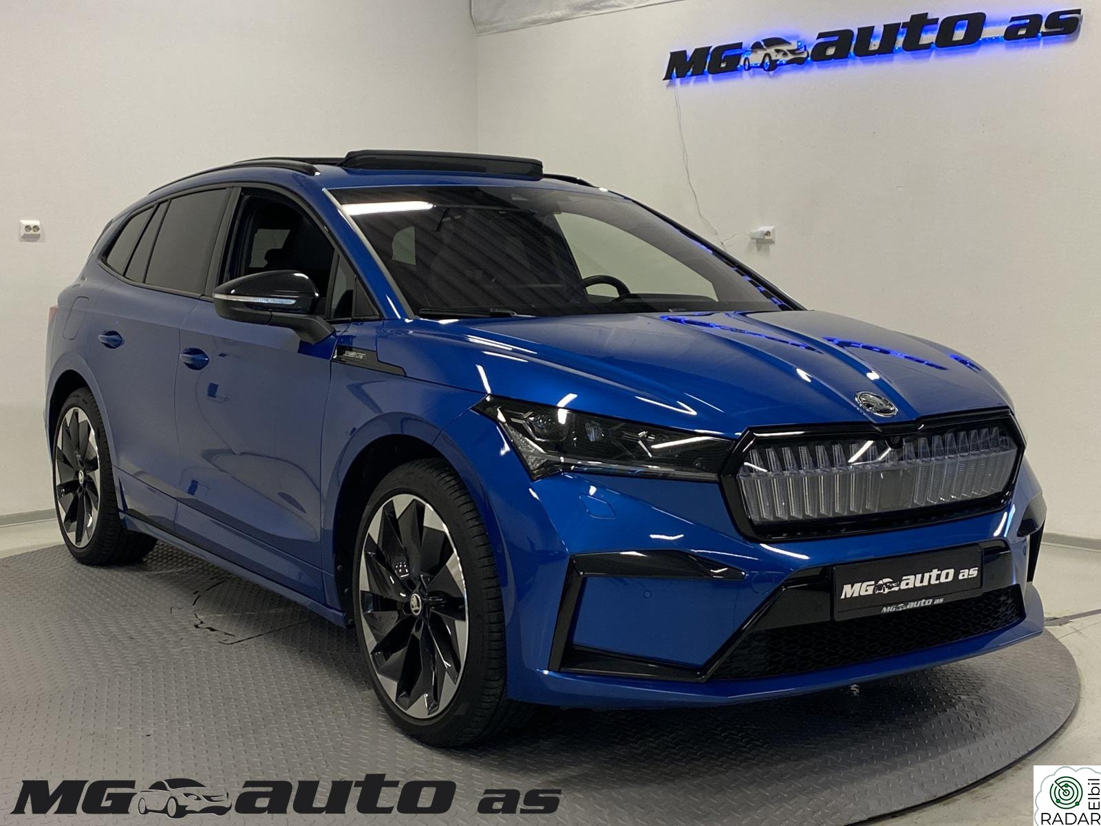 SKODA ENYAQ 80X IV80X SPORTLINE*CRYS FACE*KAMERA*HUD*MATRIX*PANO*KROK+