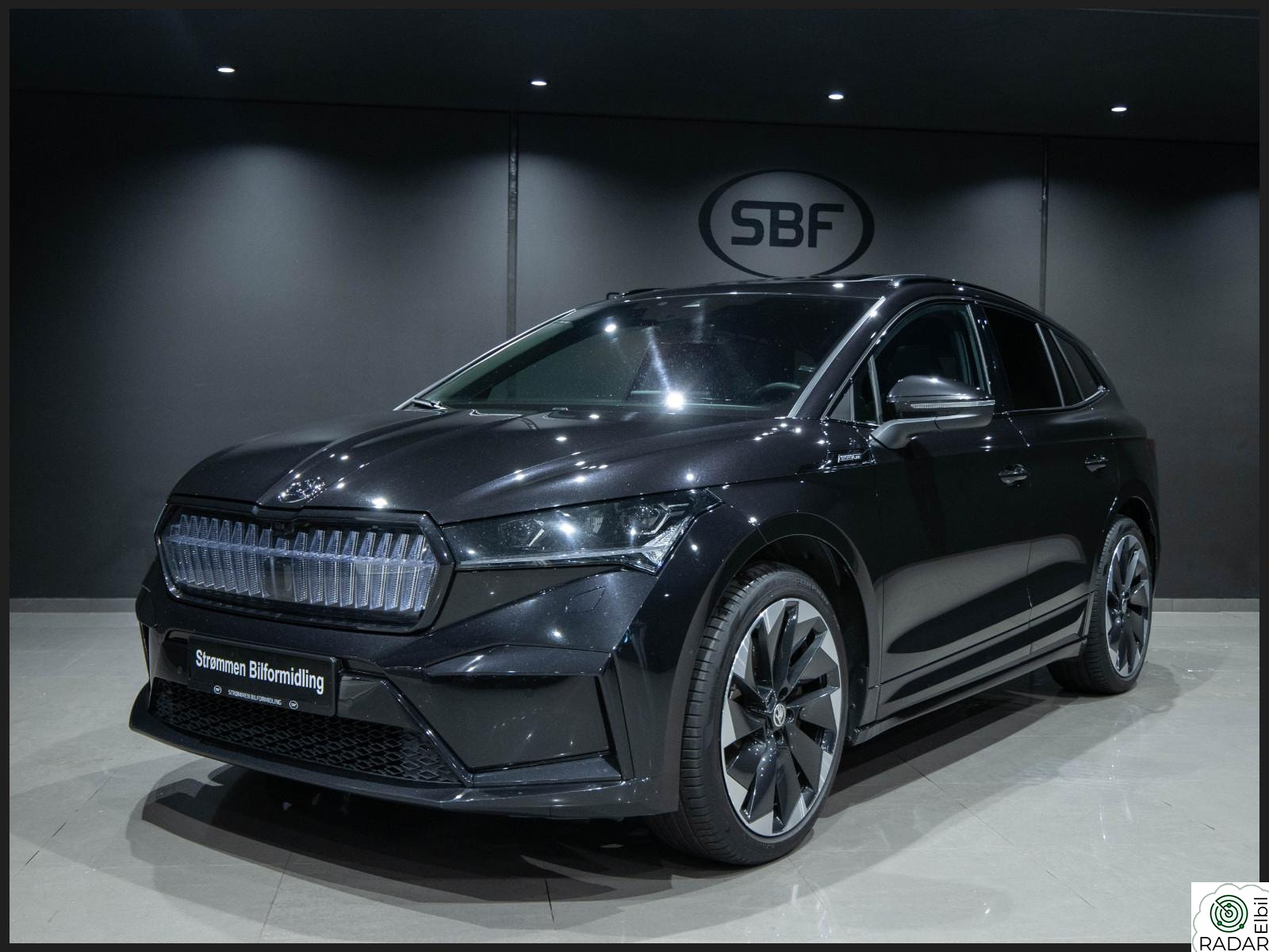 SKODA ENYAQ 80X iV 80X SPORTLINE CRYSTAL GRILL/HEADUP/PANO/KROK/MATRIX