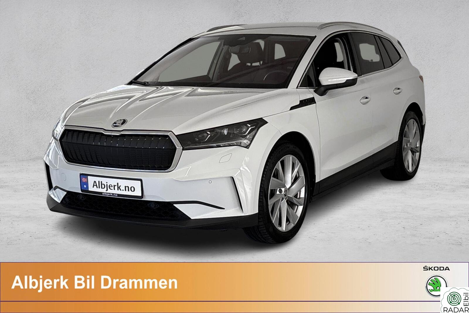 SKODA ENYAQ 80X iv 80x Skinn, Matrix lys, Varme baksete, Hengerfeste