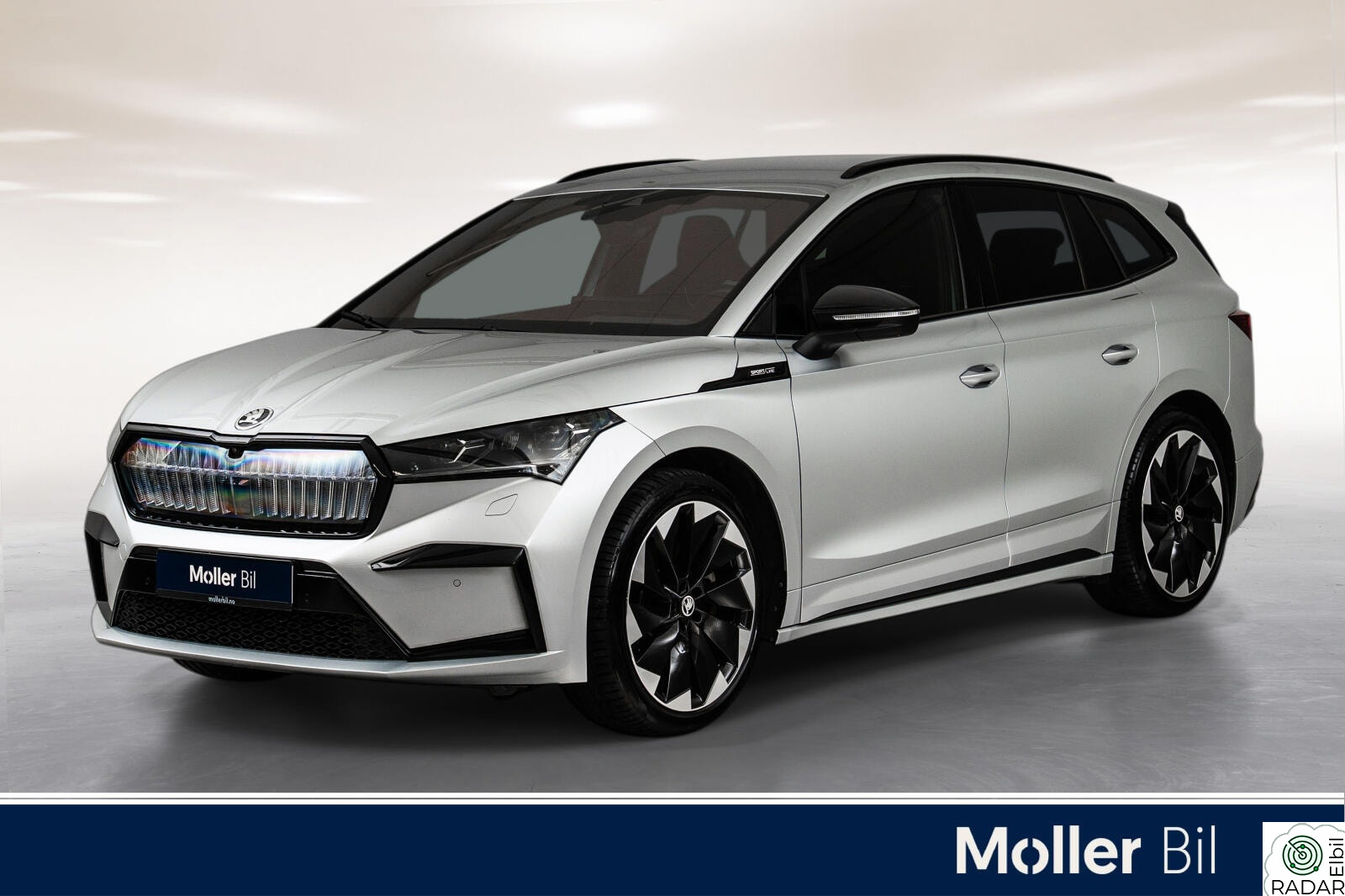 SKODA ENYAQ 80X iV 80x Sportline - HUD, Matrix, R.Kam, Krok