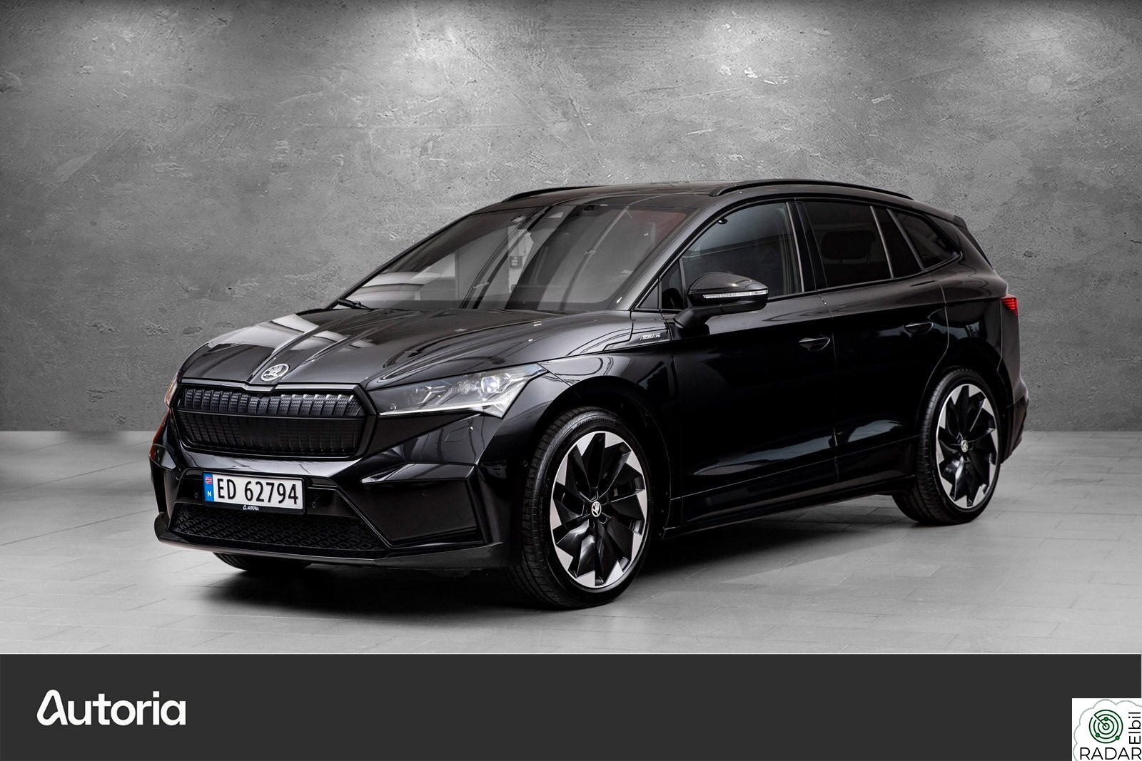 SKODA ENYAQ 80X iv80x sportline/matrix/krok/pano-tak/r.kamera/4x4++