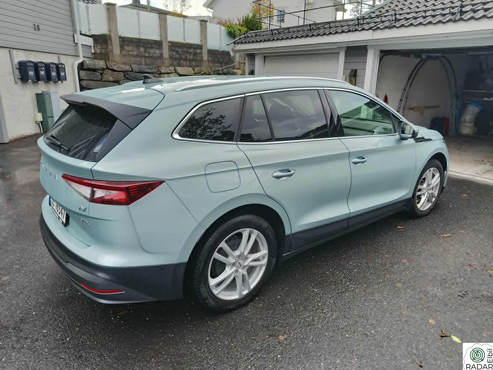 SKODA ENYAQ 80X iV80X VELHOLDT-EL SETER-HENGERFESTE