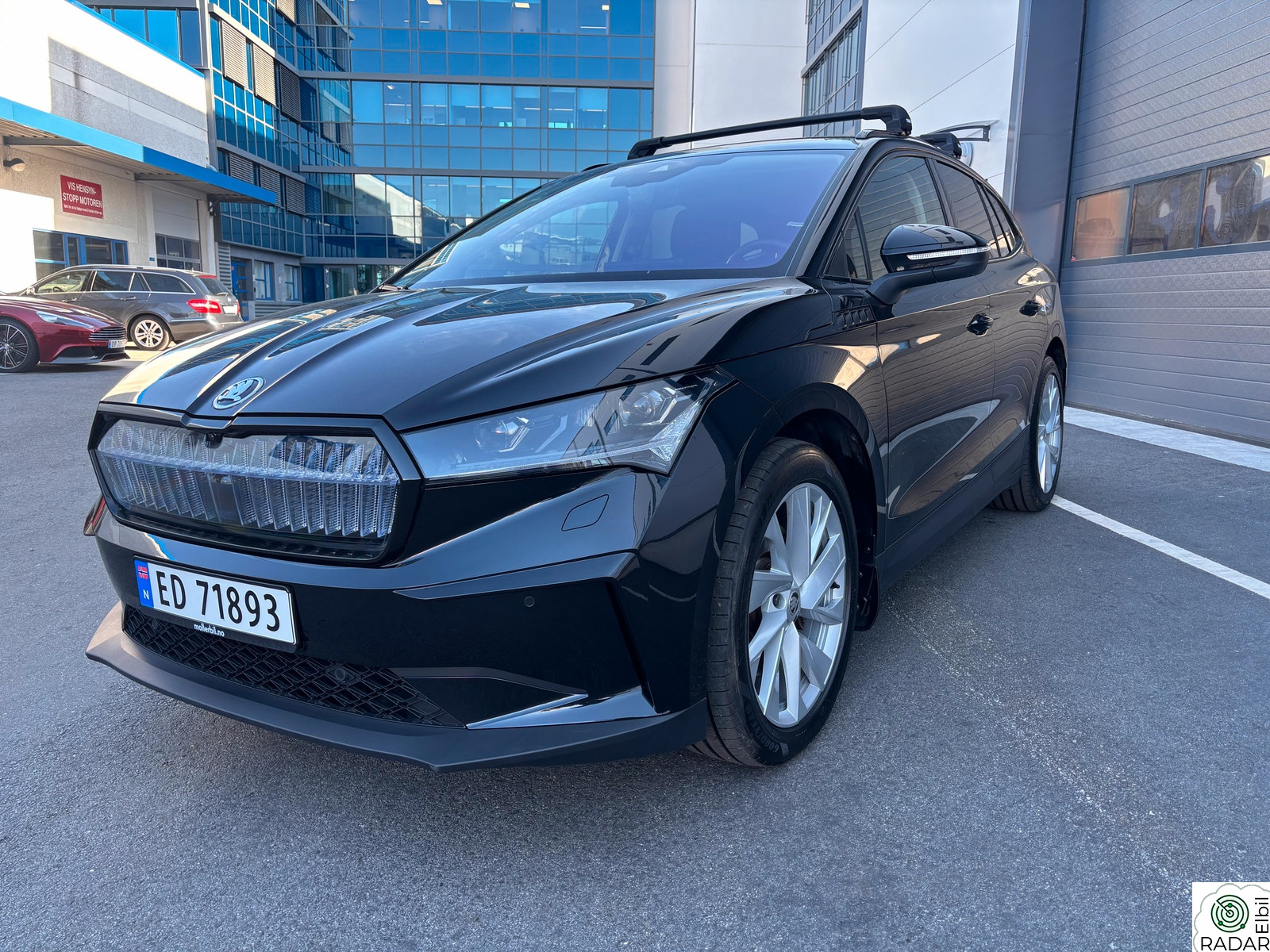 SKODA ENYAQ 80X iV80X,lav km,krok,HUD,4x4,360 kam,ACC,DCC,Memory seter