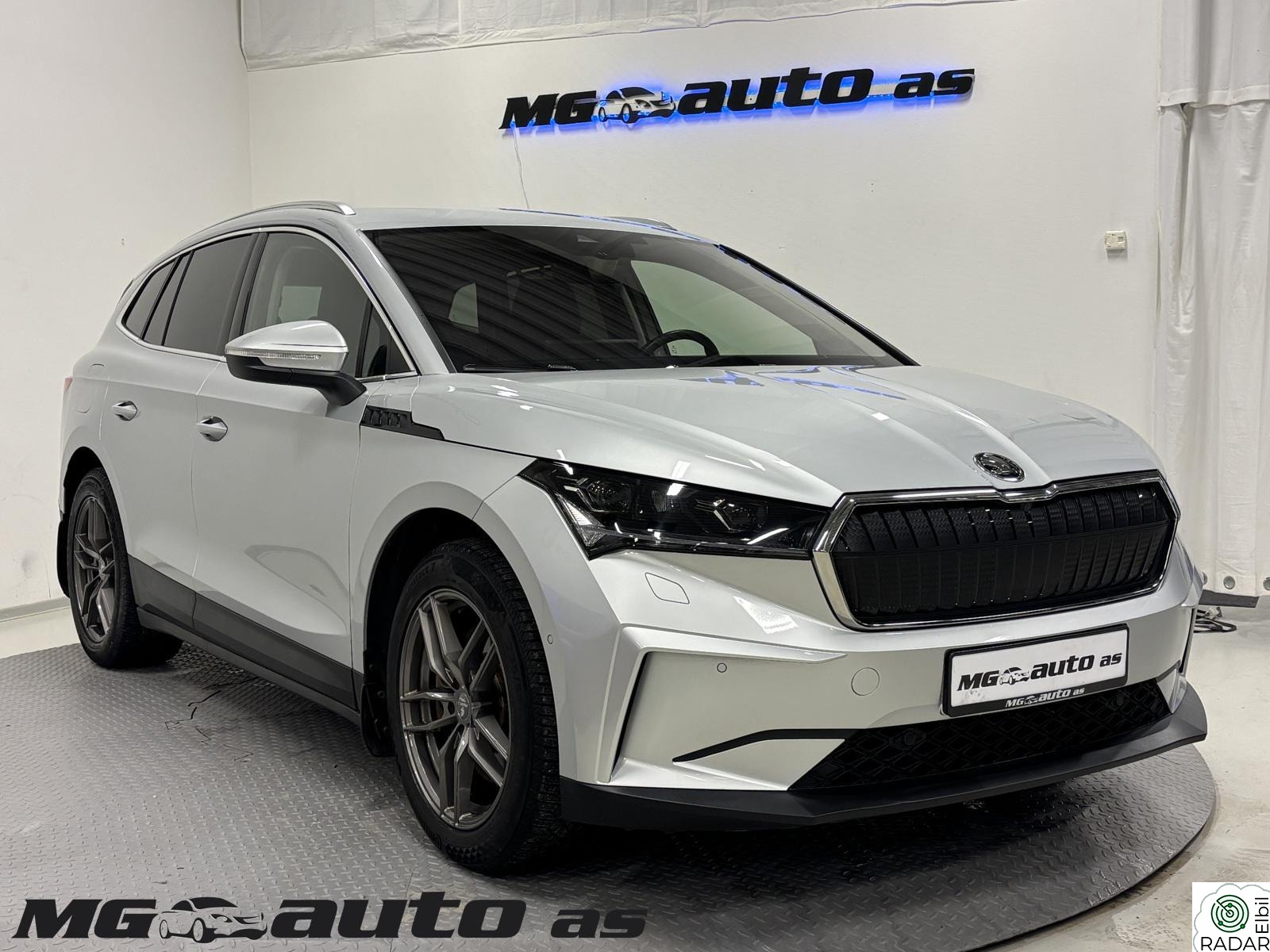 SKODA ENYAQ 80X 80X SUITE*ADAP CRUISE*NAVI*KAMERA*MATRIX*HENGERFESTE+