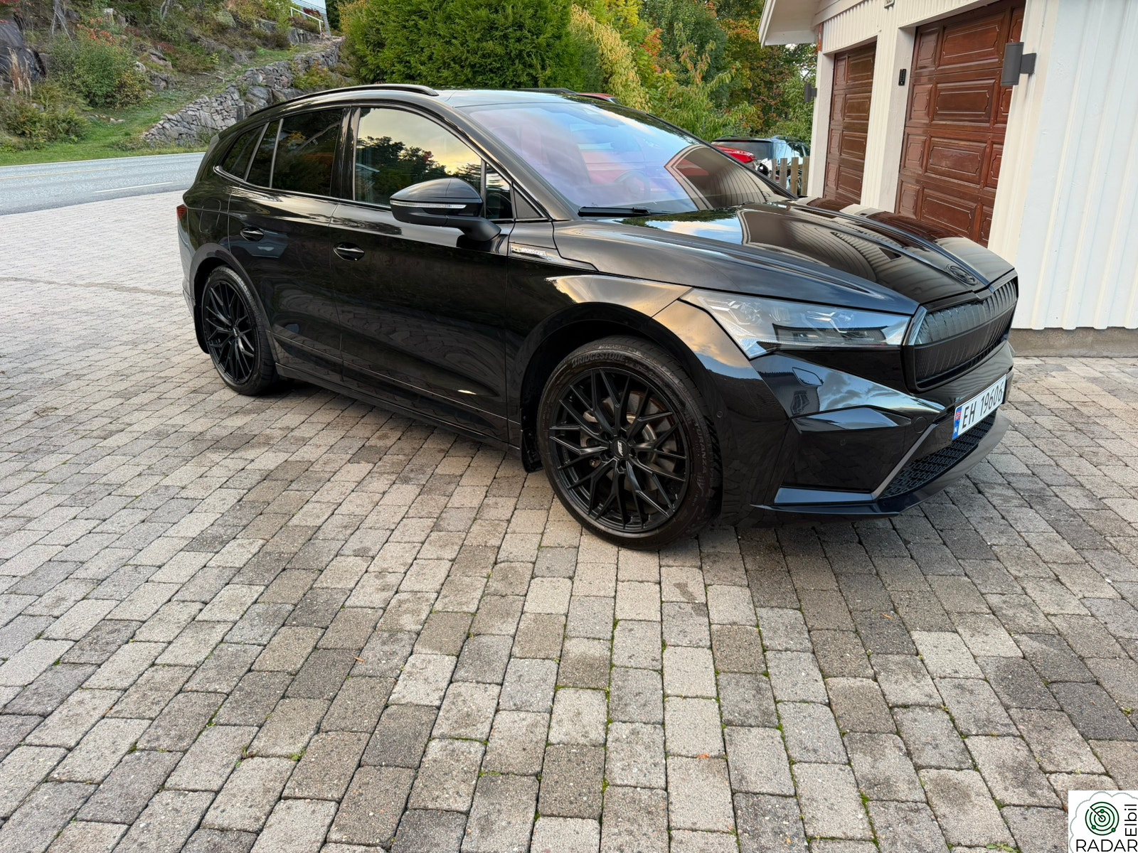 SKODA ENYAQ 80X iV80X Sportline som ny 100% strøken