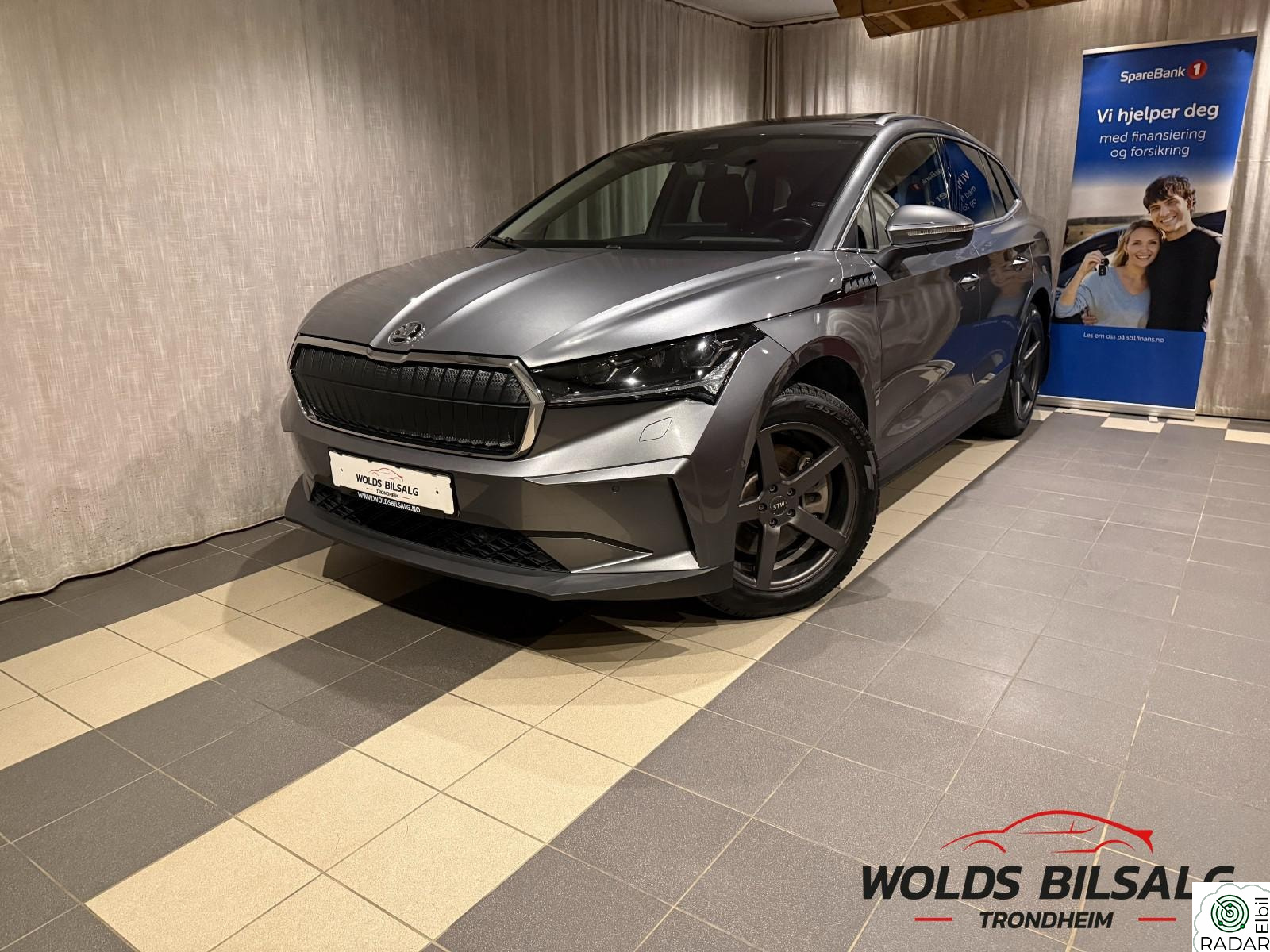 SKODA ENYAQ 80X 80X HUD PANO HENGERFESTE HELSKINN MASSASJE 1 EIER +++