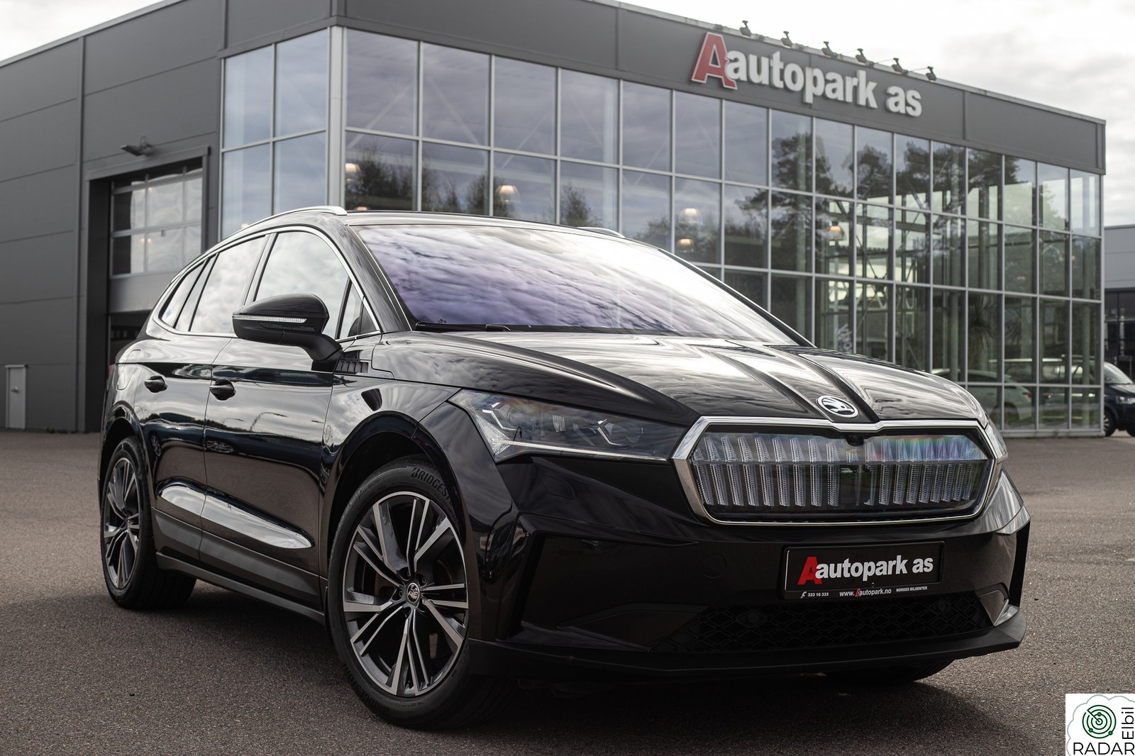 SKODA ENYAQ 80X iV80X/NORSK/LYSGRILL/SKINN/KROK/360/P.VARMER++++