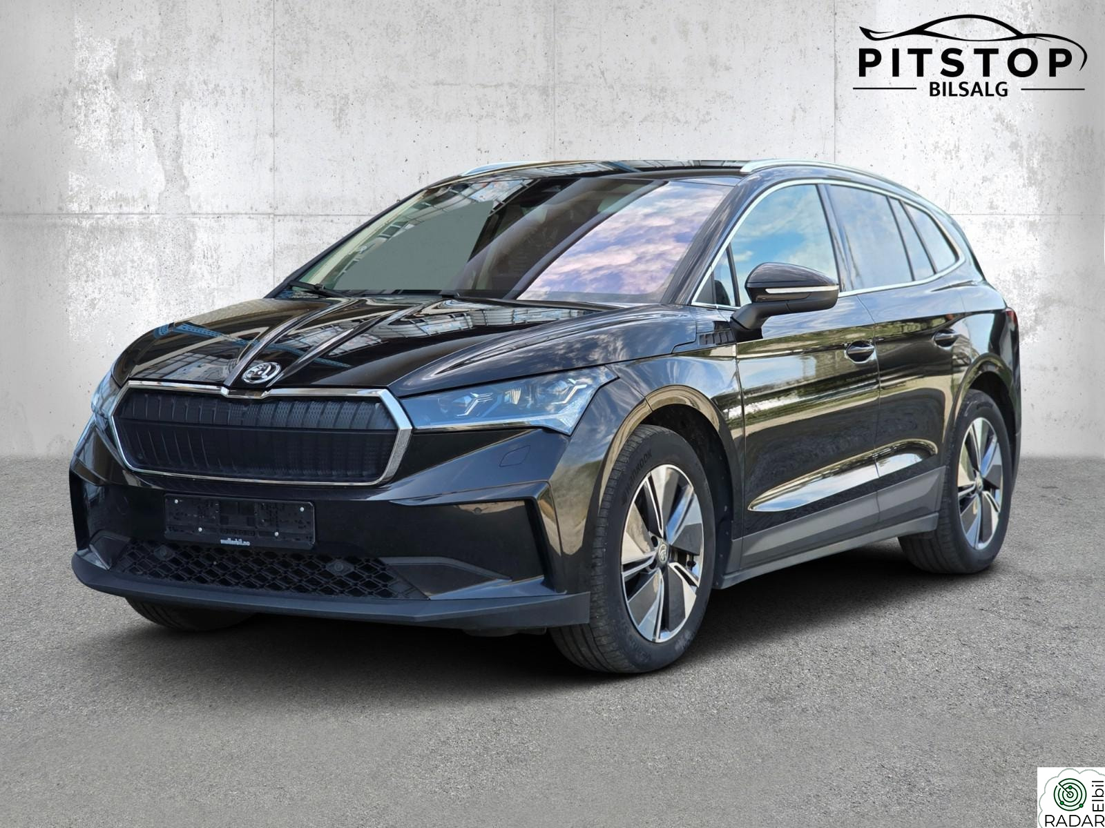 SKODA ENYAQ 80X iv80x 4x4 510km ACC Matrix Navi Kamera Krok Euok 08/28