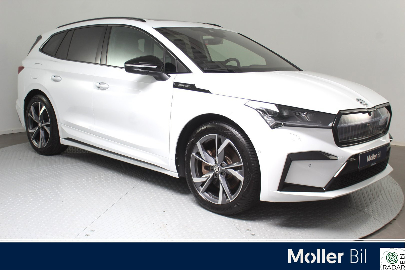 SKODA ENYAQ 80X iV 80x Sportline - 360Kam,Pano,HUD,Matrix,CrystalFace