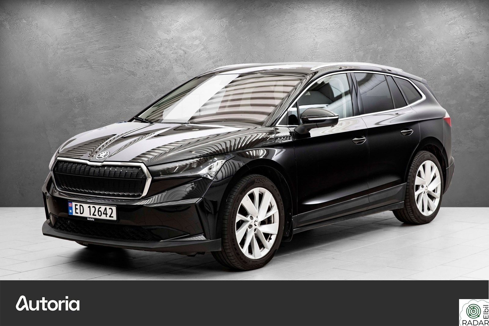 SKODA ENYAQ 80X iv 80x 4x4 Matrix/360 kamera/Hengerf+++