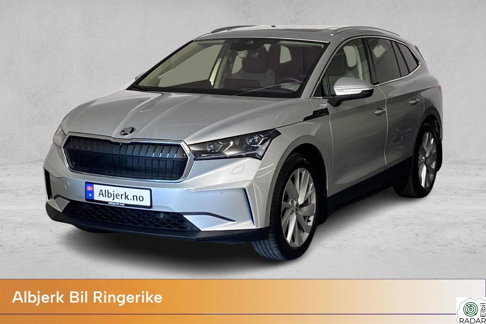 SKODA ENYAQ 80X iv 80x HUD/ Pano/ Matrix/ 360 Kamera/ ++