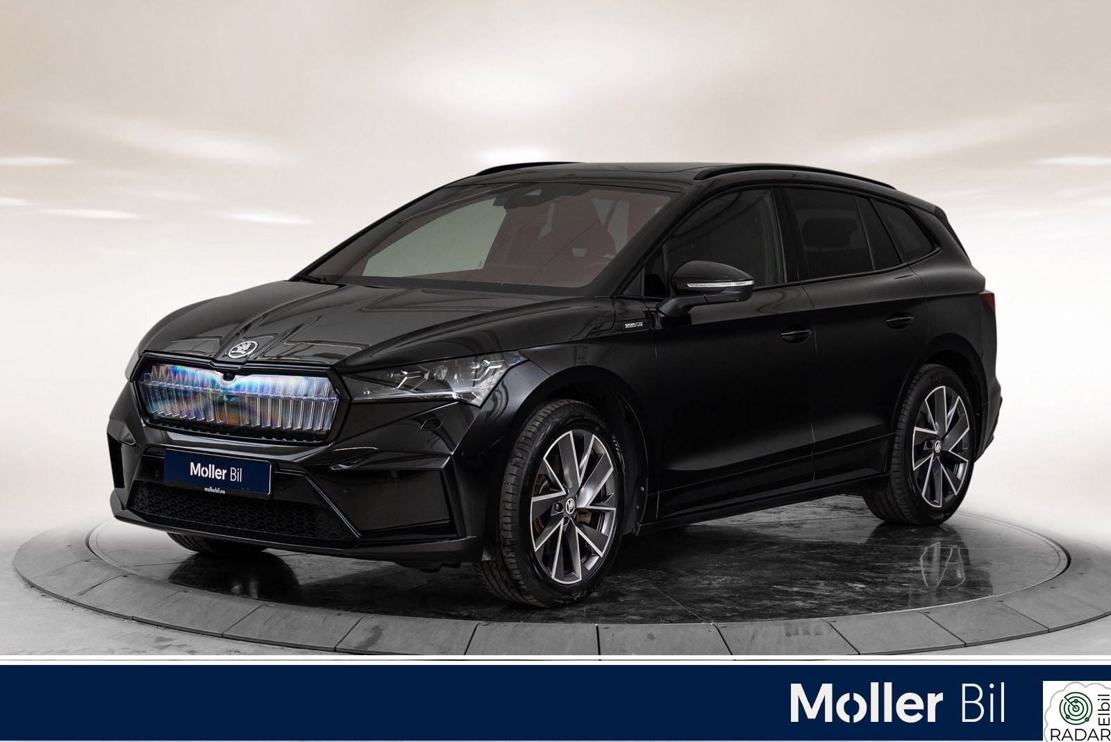 SKODA ENYAQ 80X iV80X Sportline *Crystal face/Pano/Krok/Alcantara++*