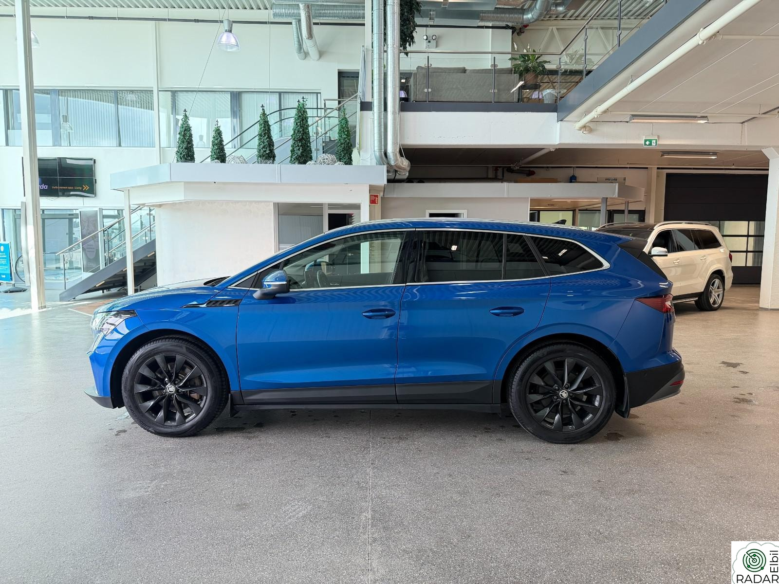 SKODA ENYAQ 80X 80X Sportline 4x4 | Matrix | Krok | Pano | Canton |