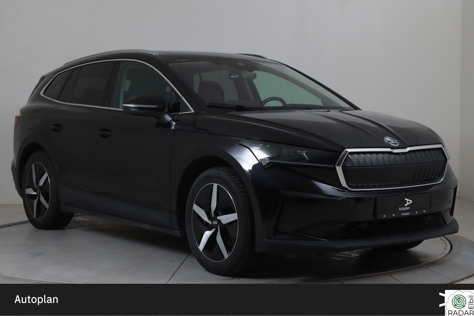 SKODA ENYAQ 80X iV80X Suite/ACC/Krok/360°/Matrix/Pano/HUD/Carplay