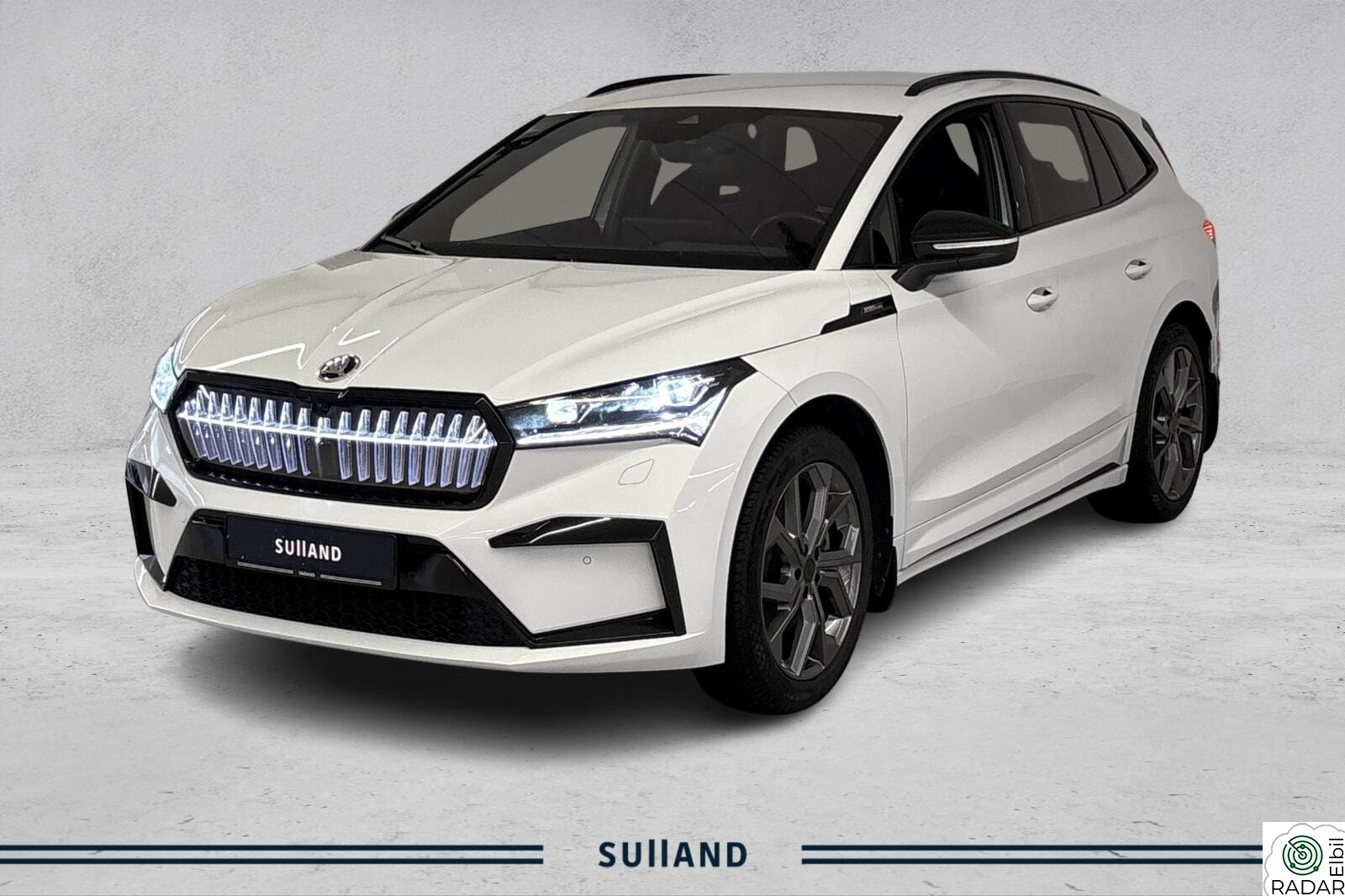 SKODA ENYAQ 80X 80X Sportline H-Feste El.Seter Blindsone Head-up 360+++