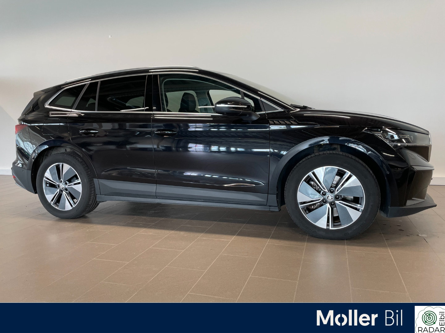 SKODA ENYAQ 80X IV 80x Skinn/El forseter/Ryggekamera