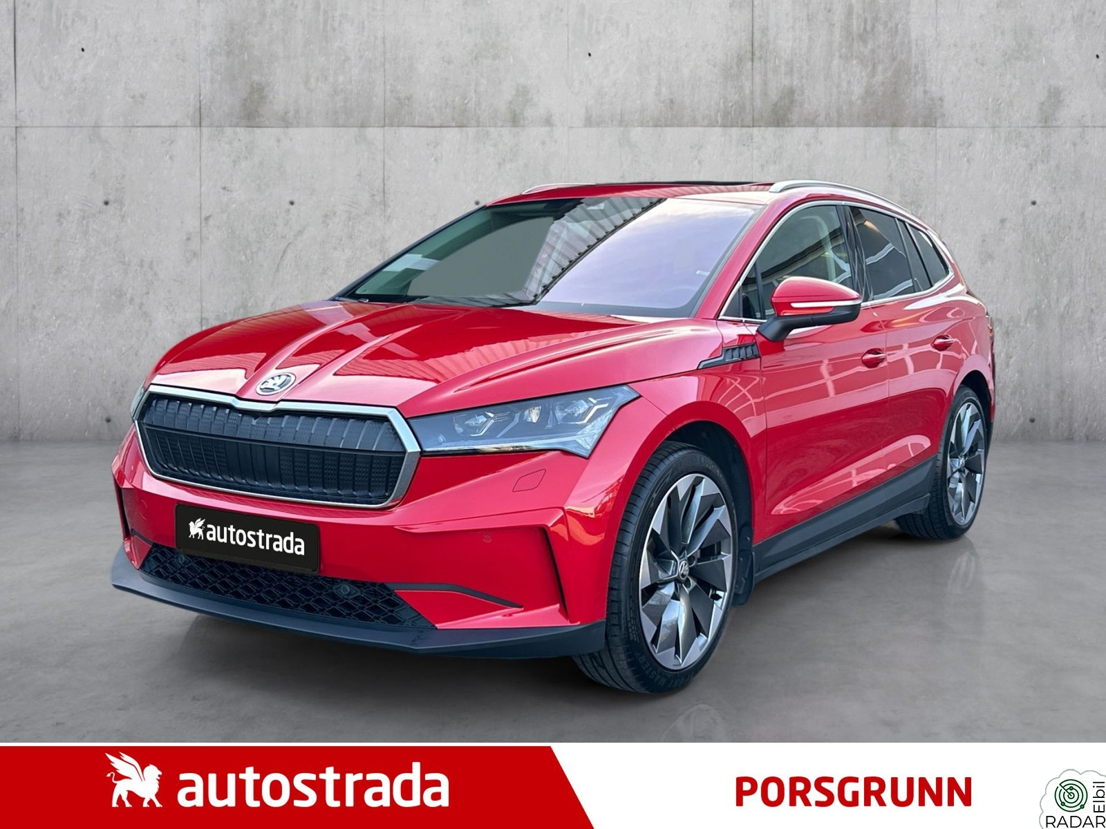 SKODA ENYAQ 80X 471km(WLTP)/AWD/Krok/Ecosuite/HUD/Pano/Memory/Rkam/Navi
