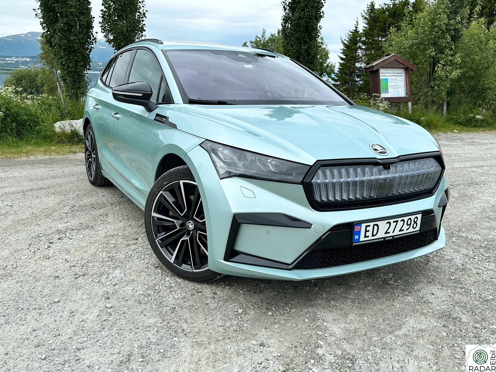 SKODA ENYAQ 80X iV80X Founders edition