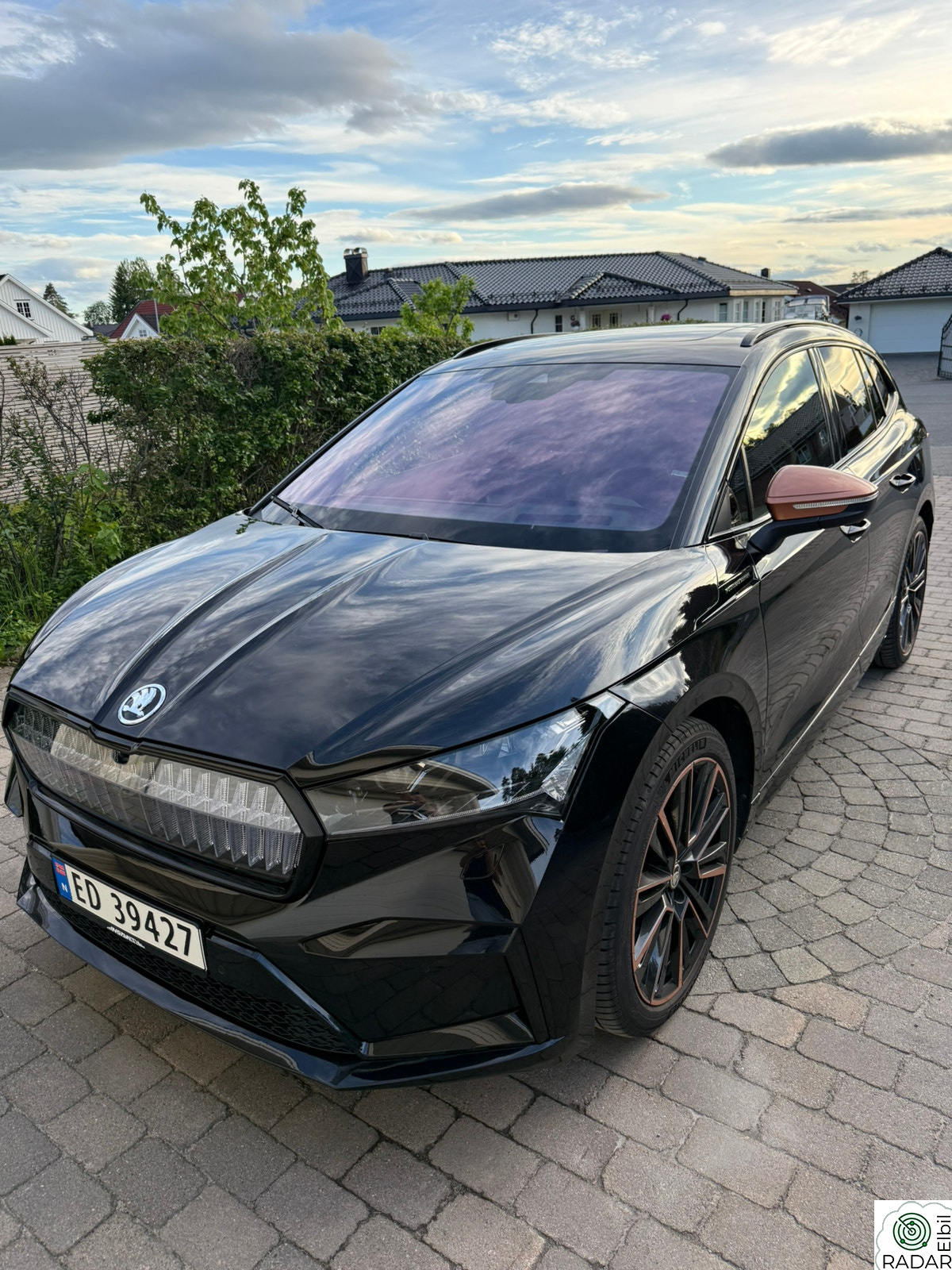 SKODA ENYAQ 80X iV80X Founder Edition