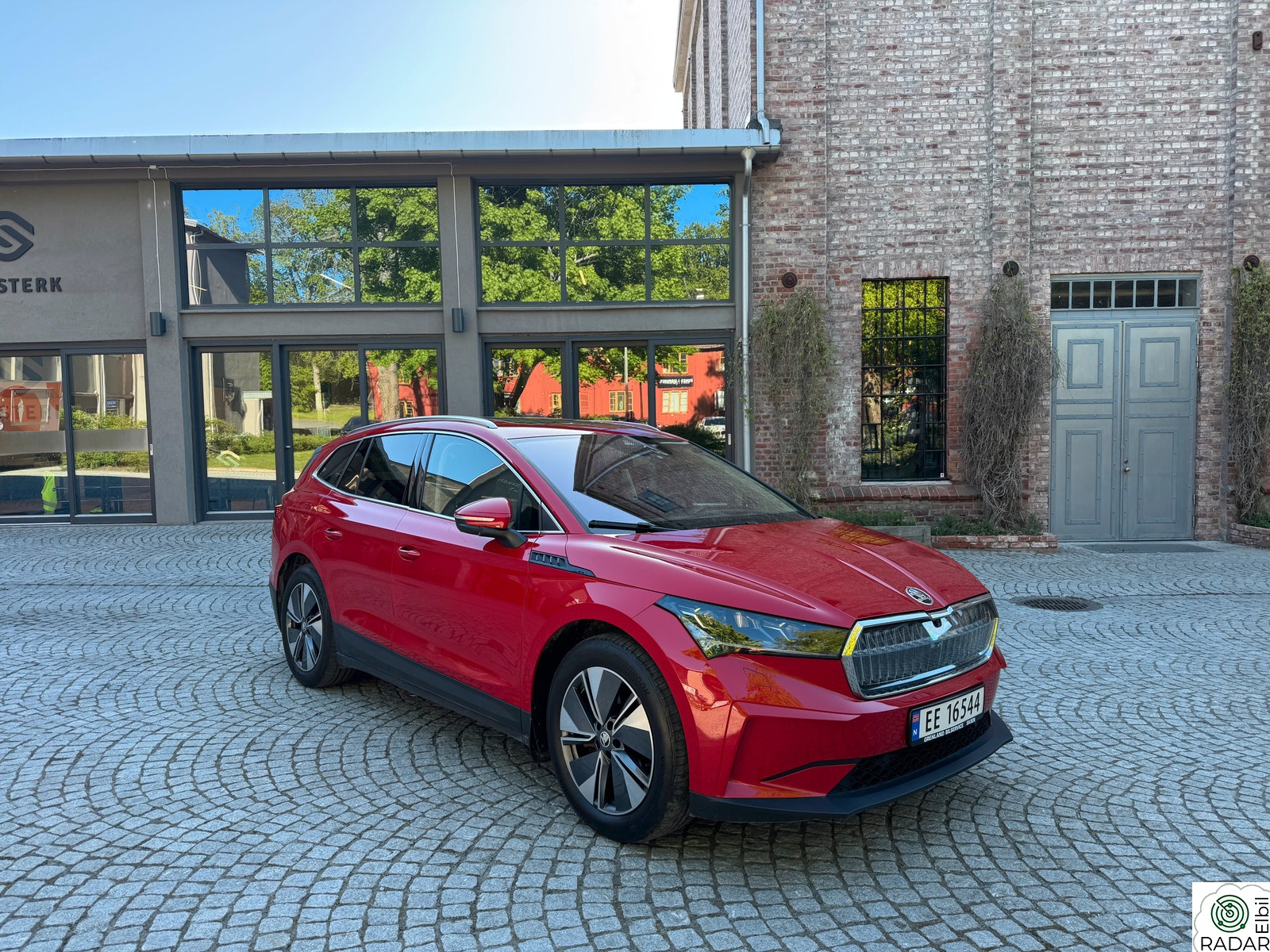 SKODA ENYAQ 80X 80X,H.feste,Soltak,Head Up,El.sete,CrystalFace,Delskinn