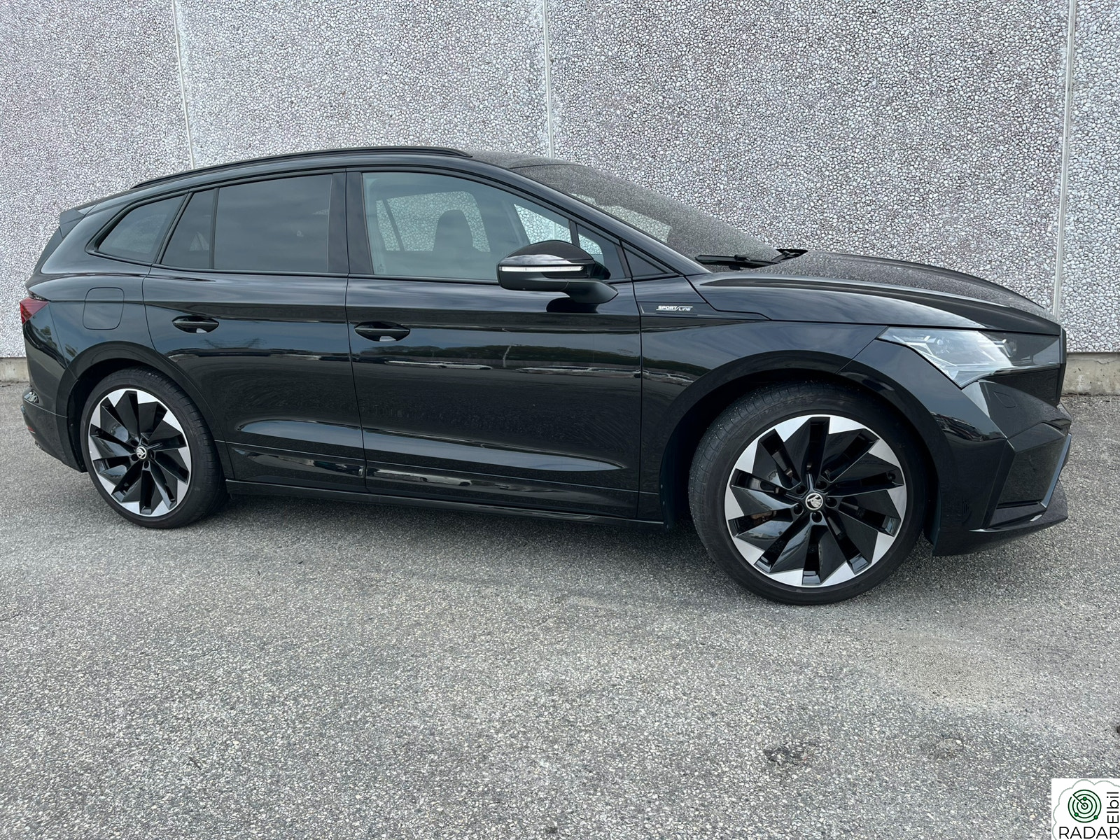 SKODA ENYAQ 80X iV80X Sportline,360, Crystal face, krok,21/20,p-pakke