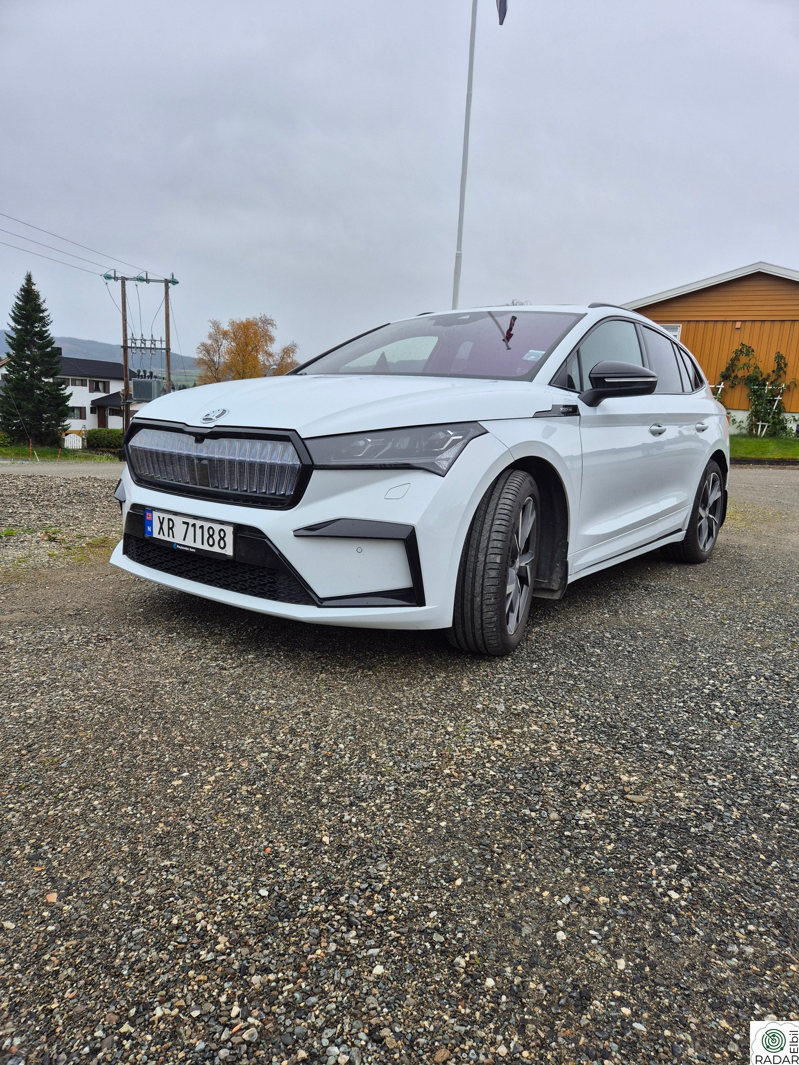 SKODA ENYAQ 80X iV80X Sportline