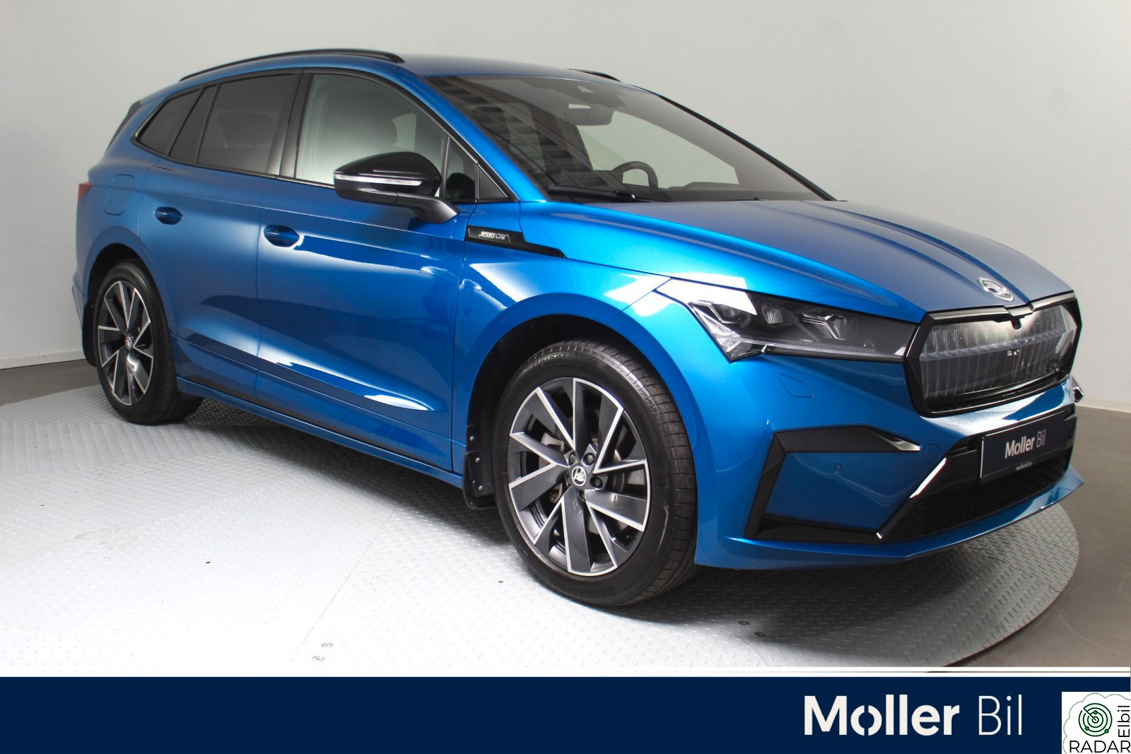 SKODA ENYAQ 80X iV 80x Sportline -R.Kam, HUD, Matrix, CrystalFace, Krok