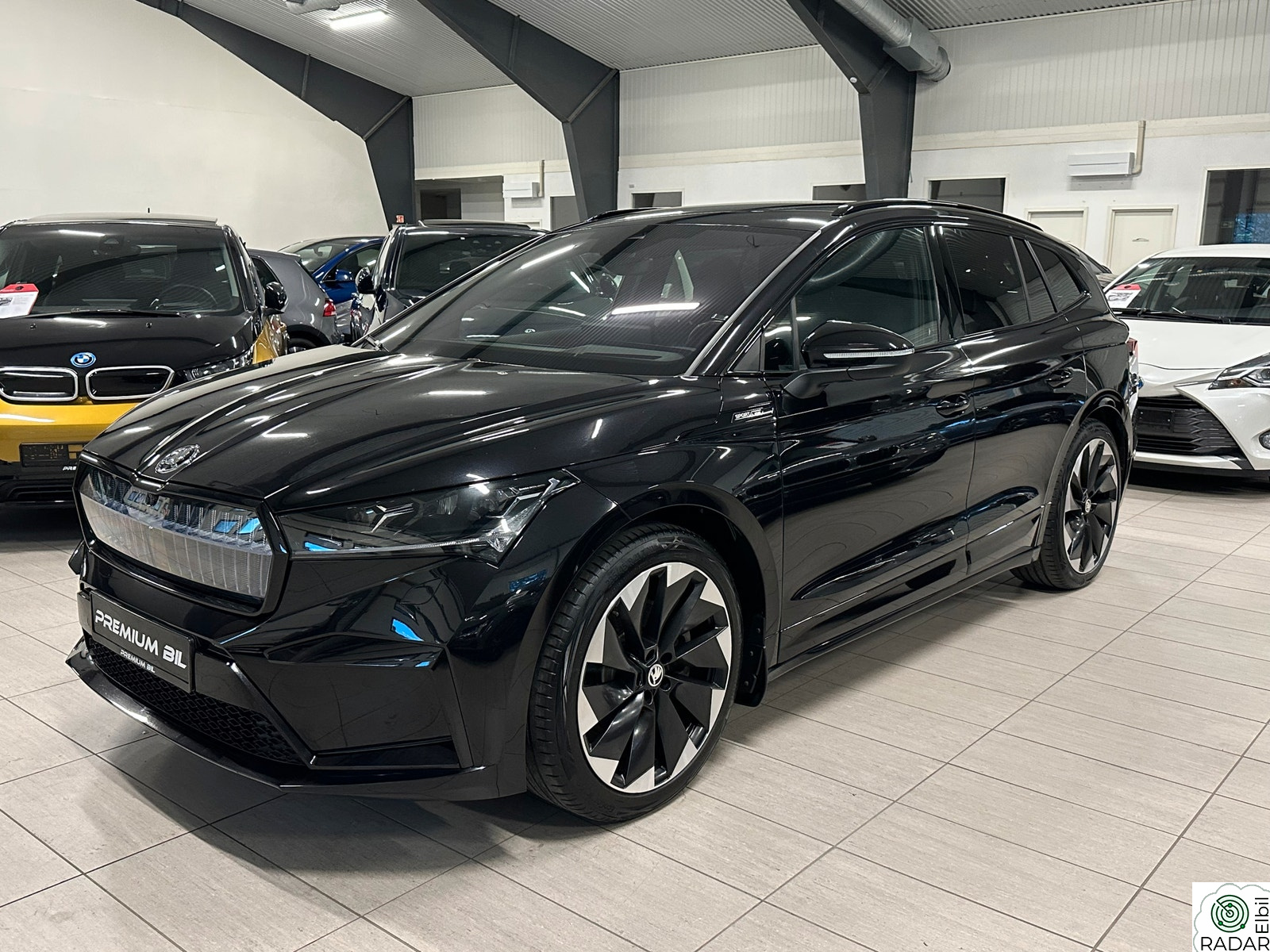 SKODA ENYAQ 80X iV80X SPORTLINE,,CRYSTAL FACE,CANTON,HUD,360,KROK,21"