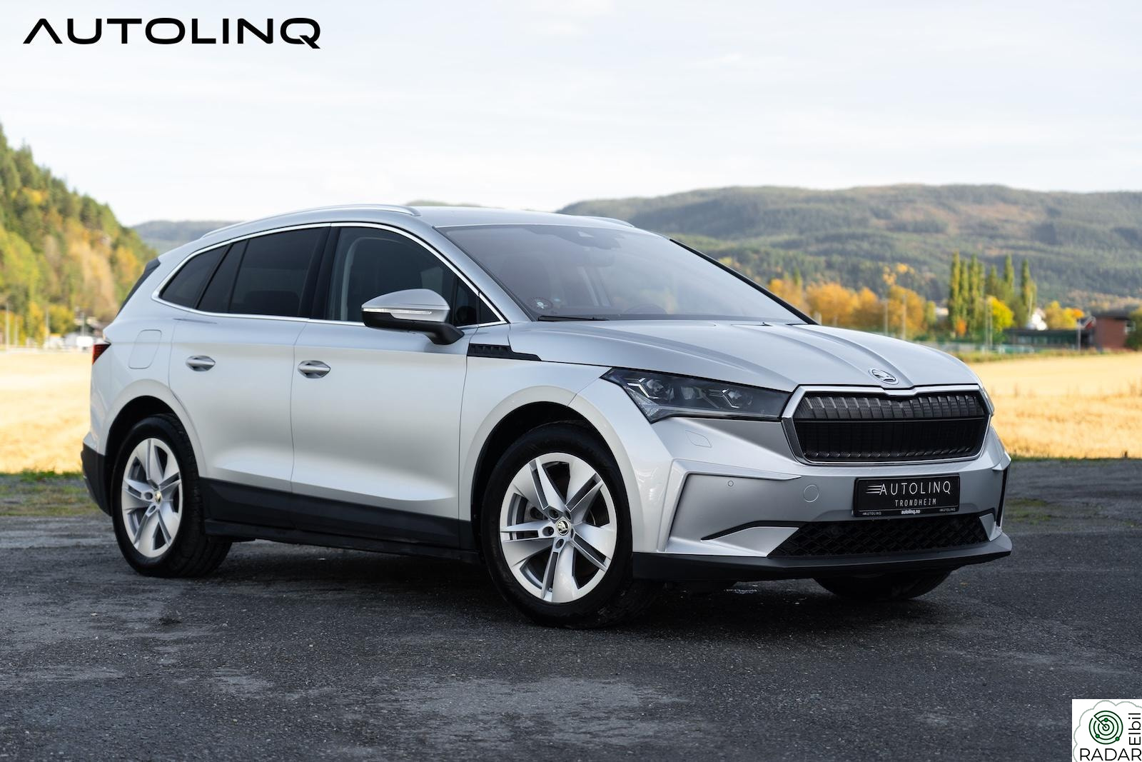 SKODA ENYAQ 80X IV80X - HUD - Krok - CarPlay - Memory - Skinn - ACC