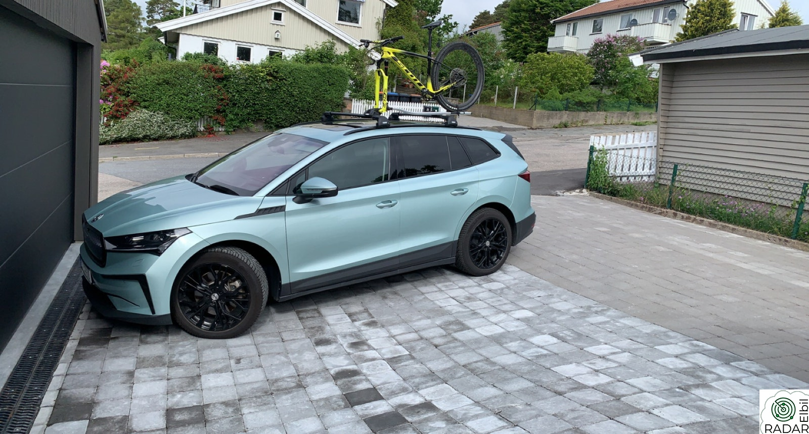 SKODA ENYAQ 80X iV80X CRYSTAL-FACE MATRIX 360KAM EL KROK PANORAMA TAK