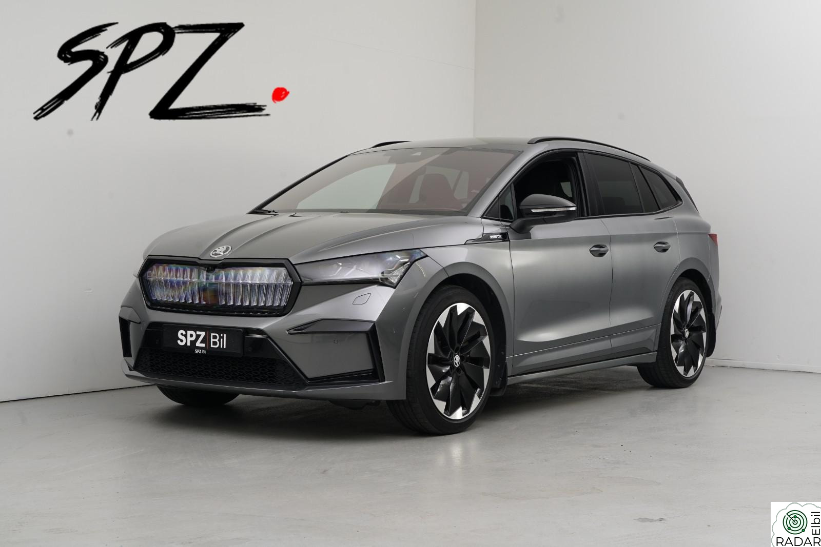 SKODA ENYAQ 80X IV 80X SPORTLINE MATRIX CRYSTAL KROK ACC V PUMPE 21"