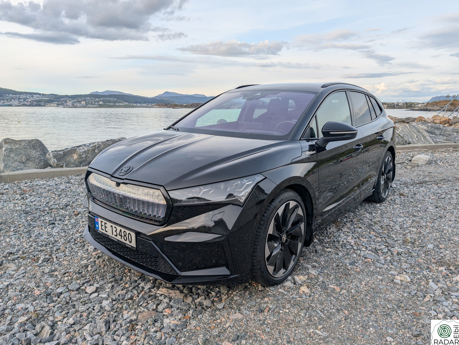 SKODA ENYAQ 80X iV80X Sportline/AWD/H.feste/Crystal Face/Matrix/ACC
