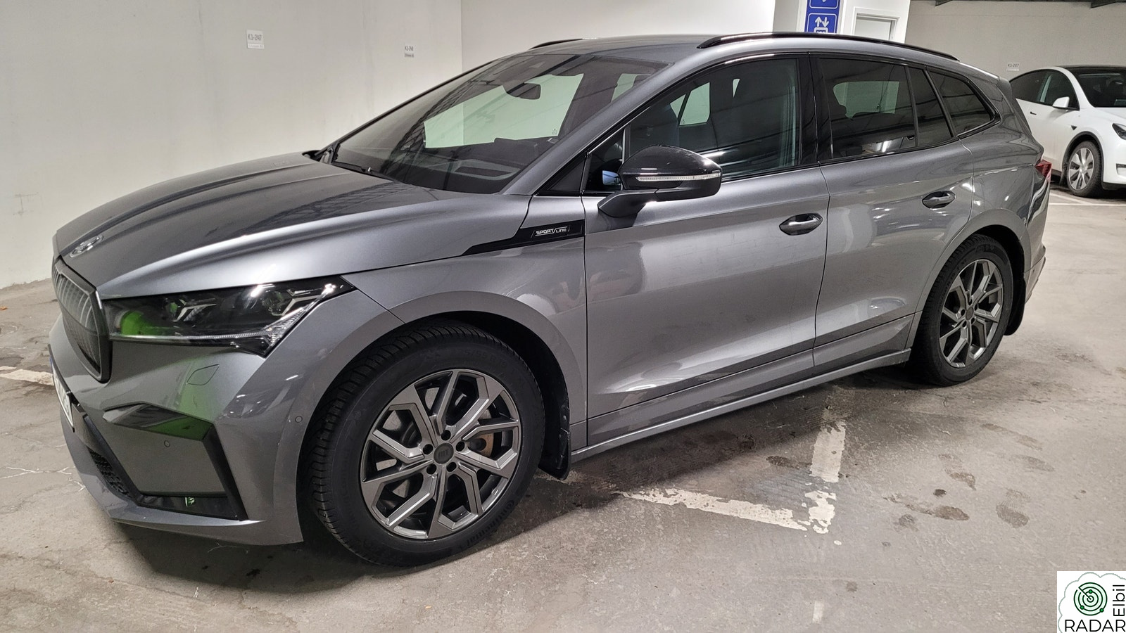 SKODA ENYAQ 80X iV80X Sportline, 4x4, krok, HUD, lakkbehandlet