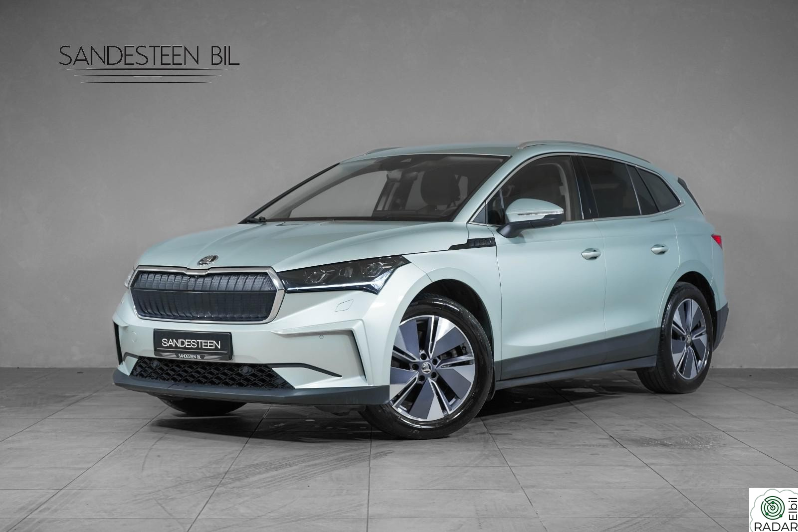 SKODA ENYAQ 80X IV 80X 495KM/360/ACC/HEADUP DISPLAY/LANE/MATRIX/HELSKIN