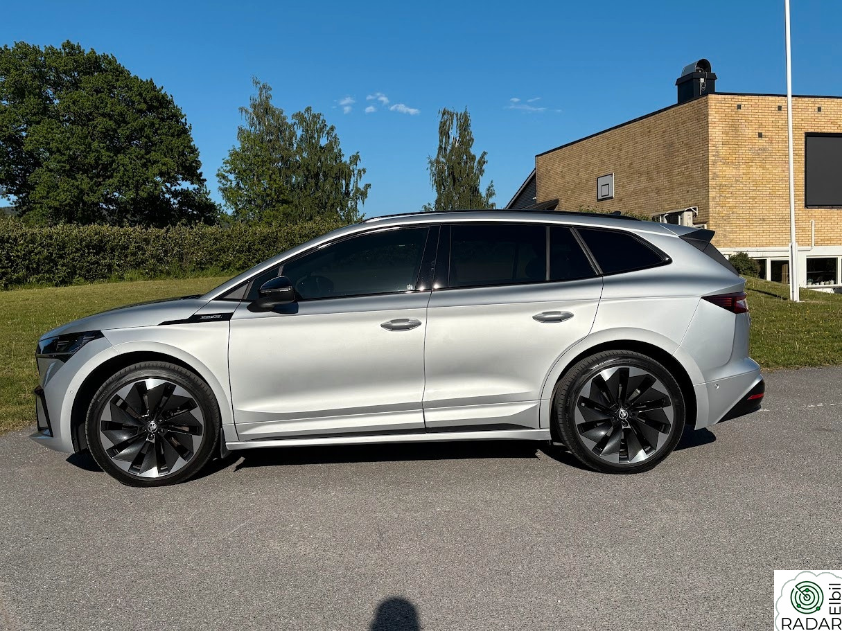 SKODA ENYAQ 80X iV80X Sportline. Krok, Head up display, PPF, Solfilm