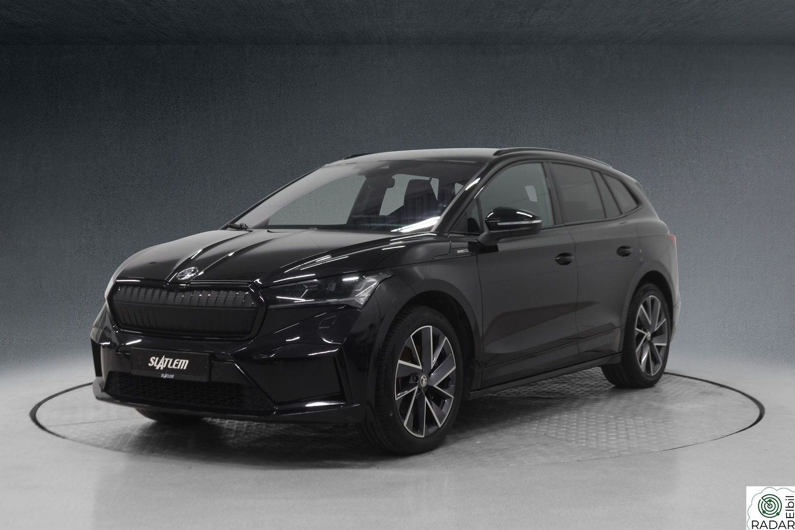SKODA ENYAQ 80X iV80X SportLine Head-up, Hengerfeste,, LED-Matrix,m.m