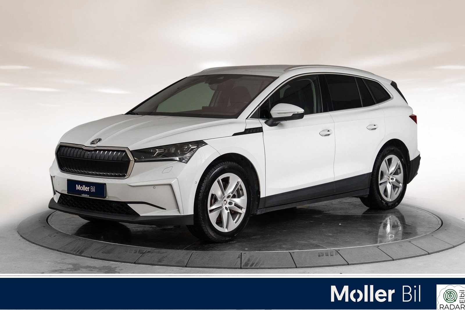 SKODA ENYAQ 80X iv 80x - R.kam, HUD, Matrix, Krok