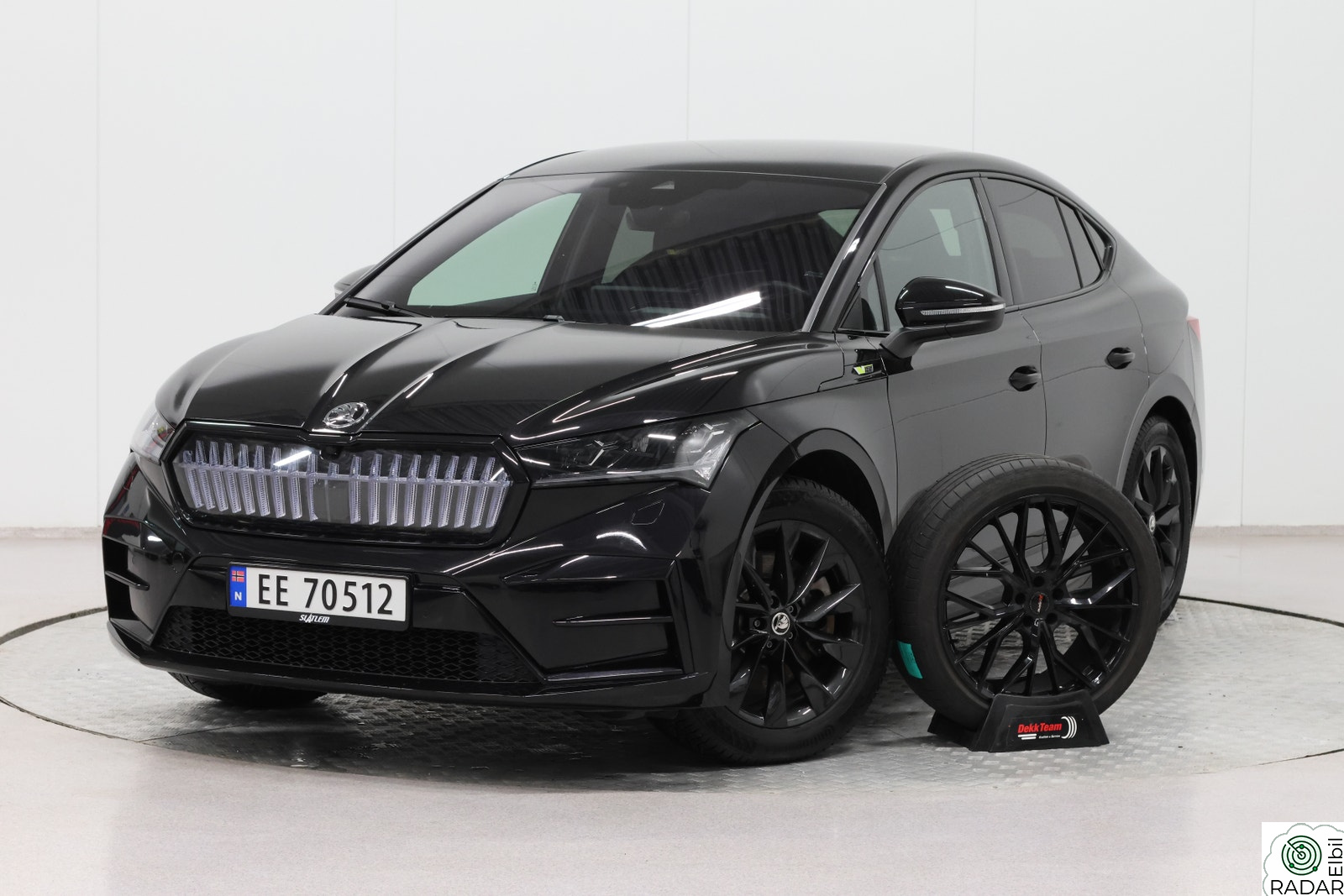 SKODA ENYAQ RS RS/Canton/HUD/Pano/Matrix/3S-klima/Memory/Krok