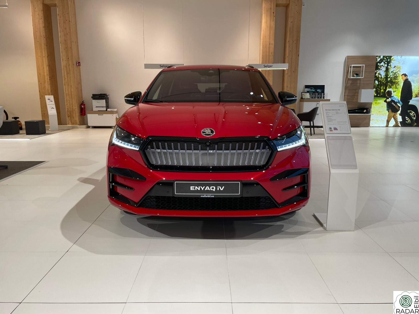 SKODA ENYAQ RS RS 85ix hengerfeste, Matrix Canton HUD+++