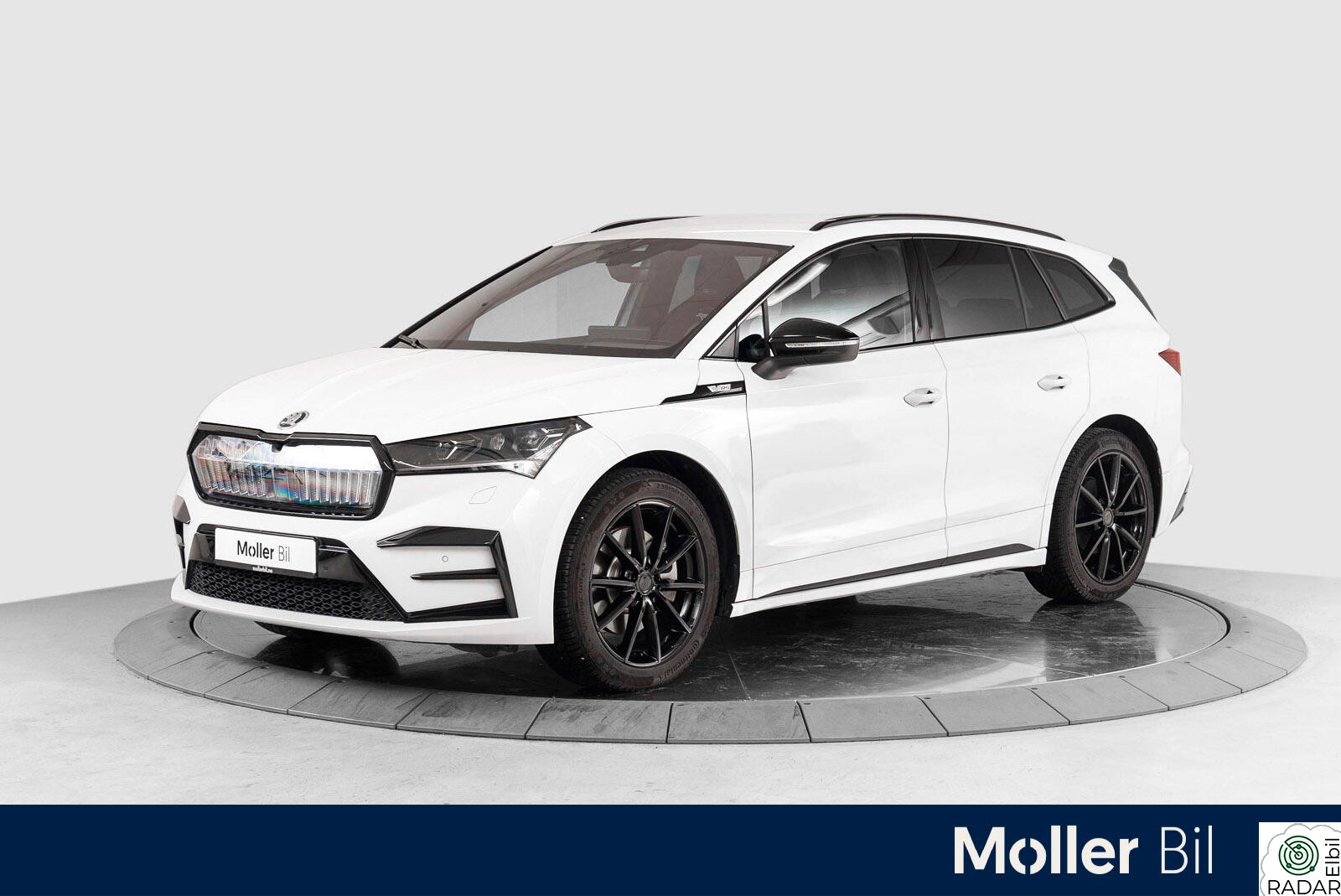 SKODA ENYAQ RS 340hk - HUD, Canton, CrystalFace, Krok, R.kam, ACC