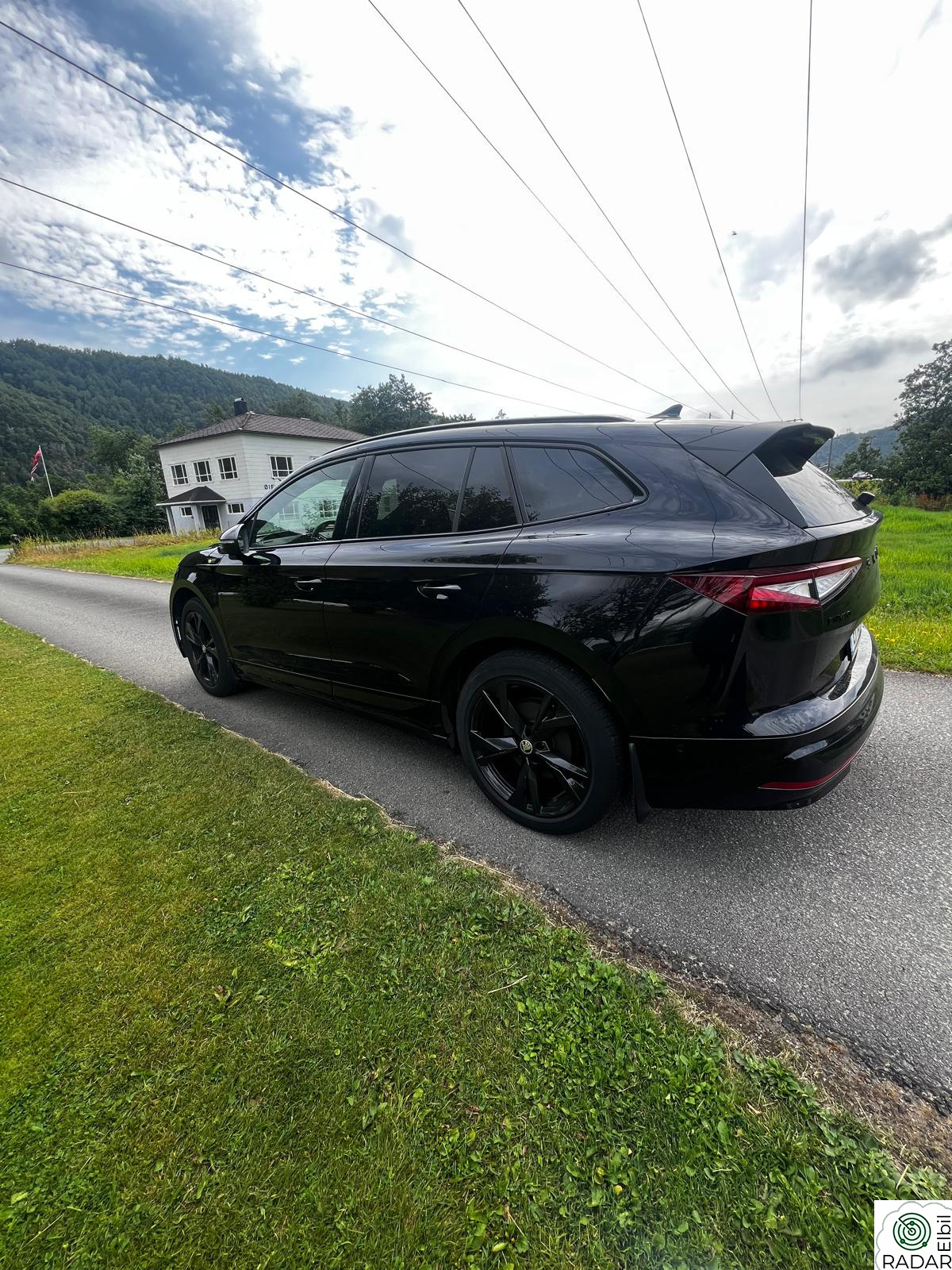SKODA ENYAQ RS 85x